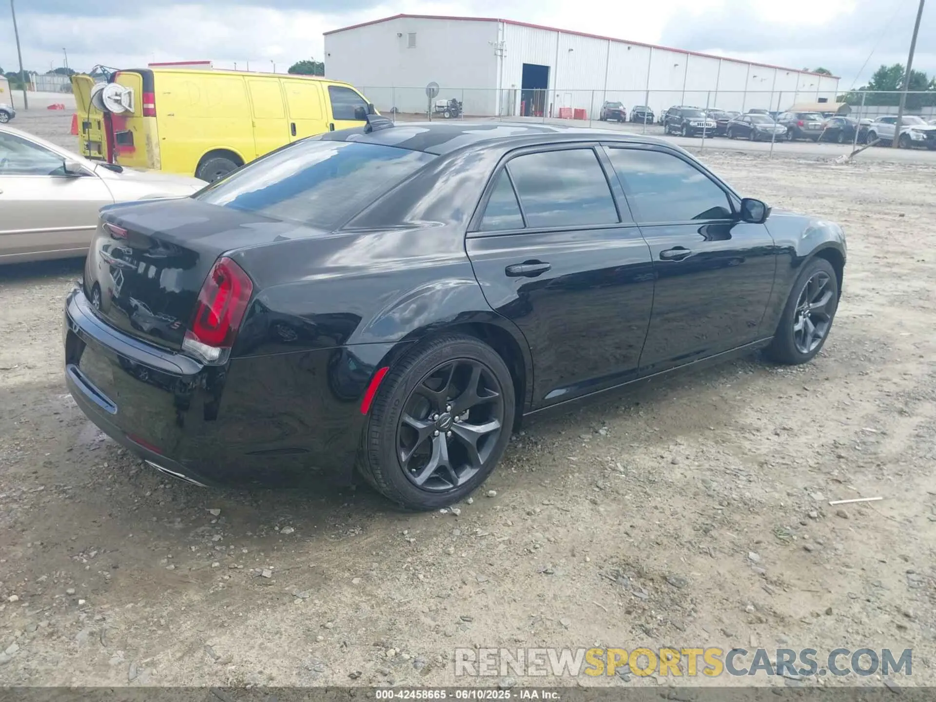 4 Фотография поврежденного автомобиля 2C3CCABG7MH640751 CHRYSLER 300 2021