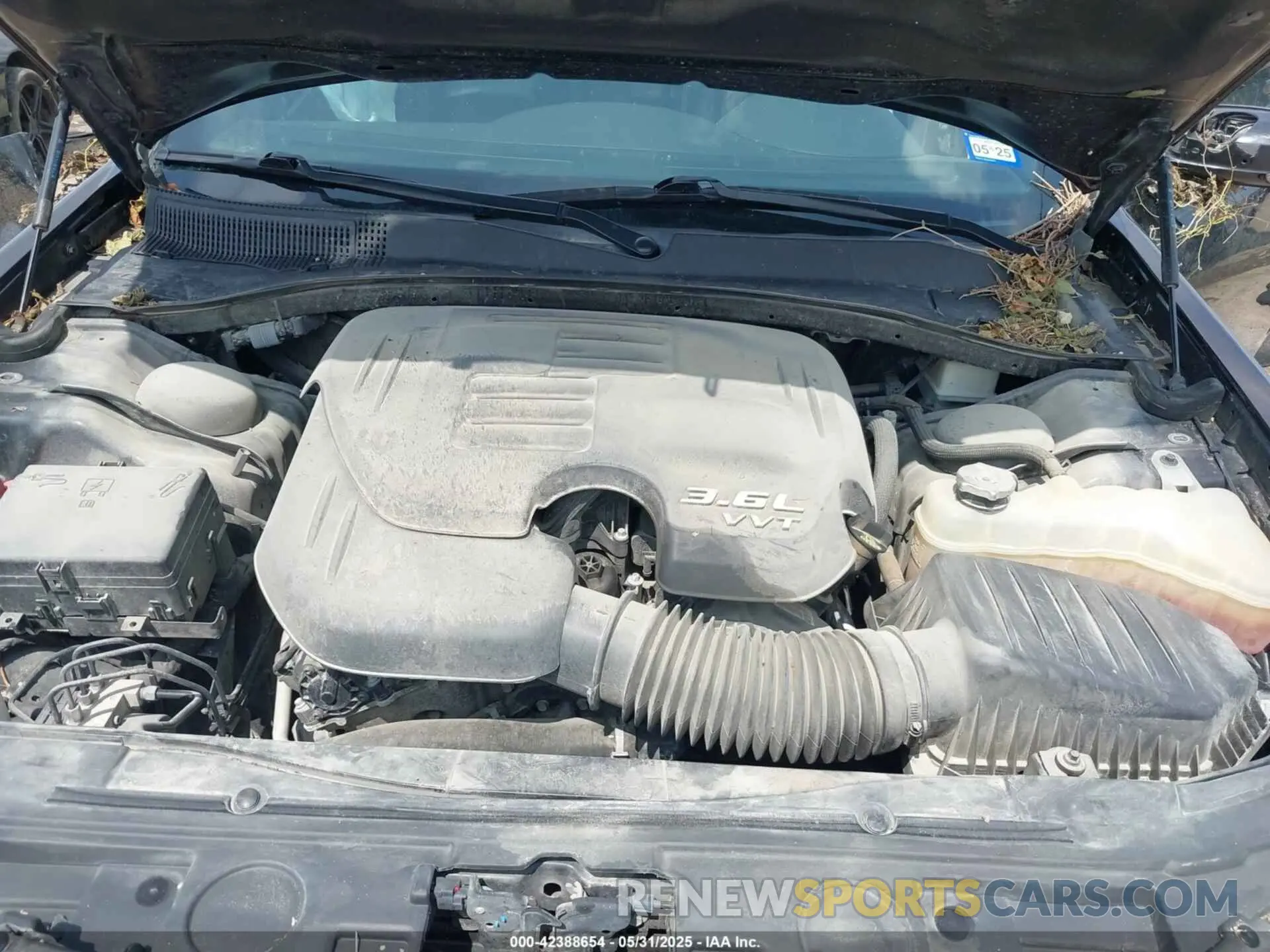 10 Фотография поврежденного автомобиля 2C3CCABG8MH576073 CHRYSLER 300 2021