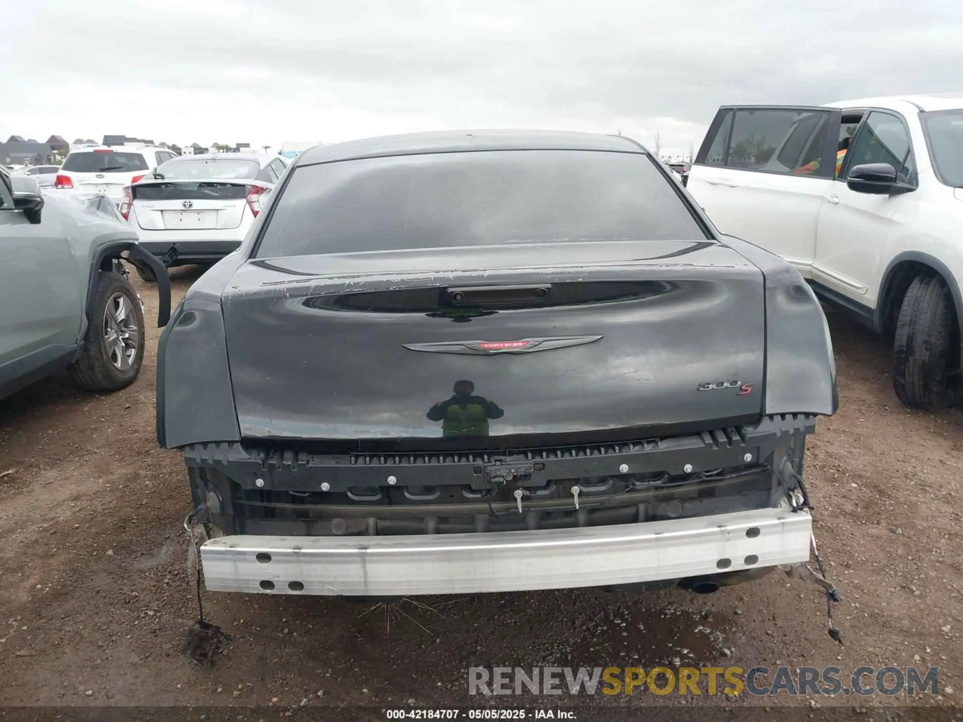 16 Photograph of a damaged car 2C3CCABG9MH545964 CHRYSLER 300 2021