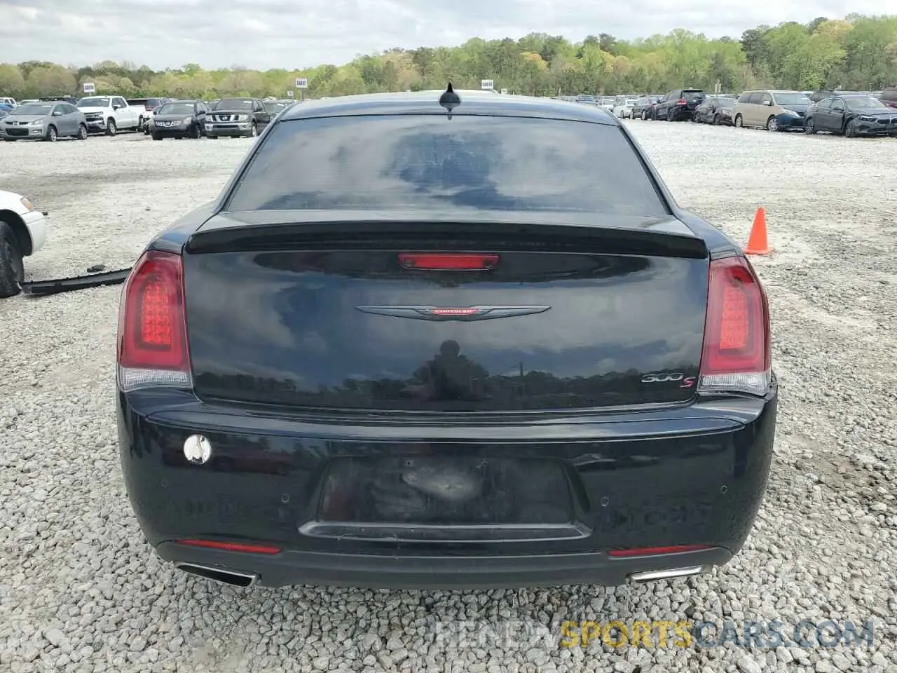 6 Photograph of a damaged car 2C3CCABT2MH673511 CHRYSLER 300 2021