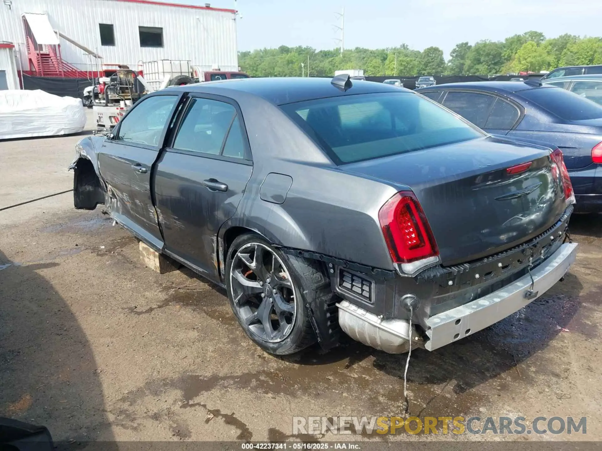 3 Фотография поврежденного автомобиля 2C3CCAAG3NH139519 CHRYSLER 300 2022