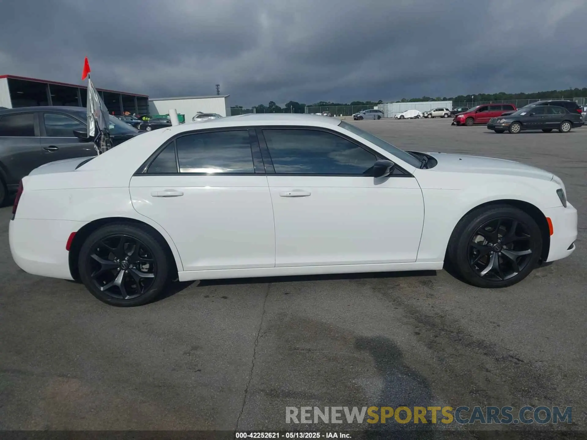 13 Photograph of a damaged car 2C3CCAAG3NH268389 CHRYSLER 300 2022