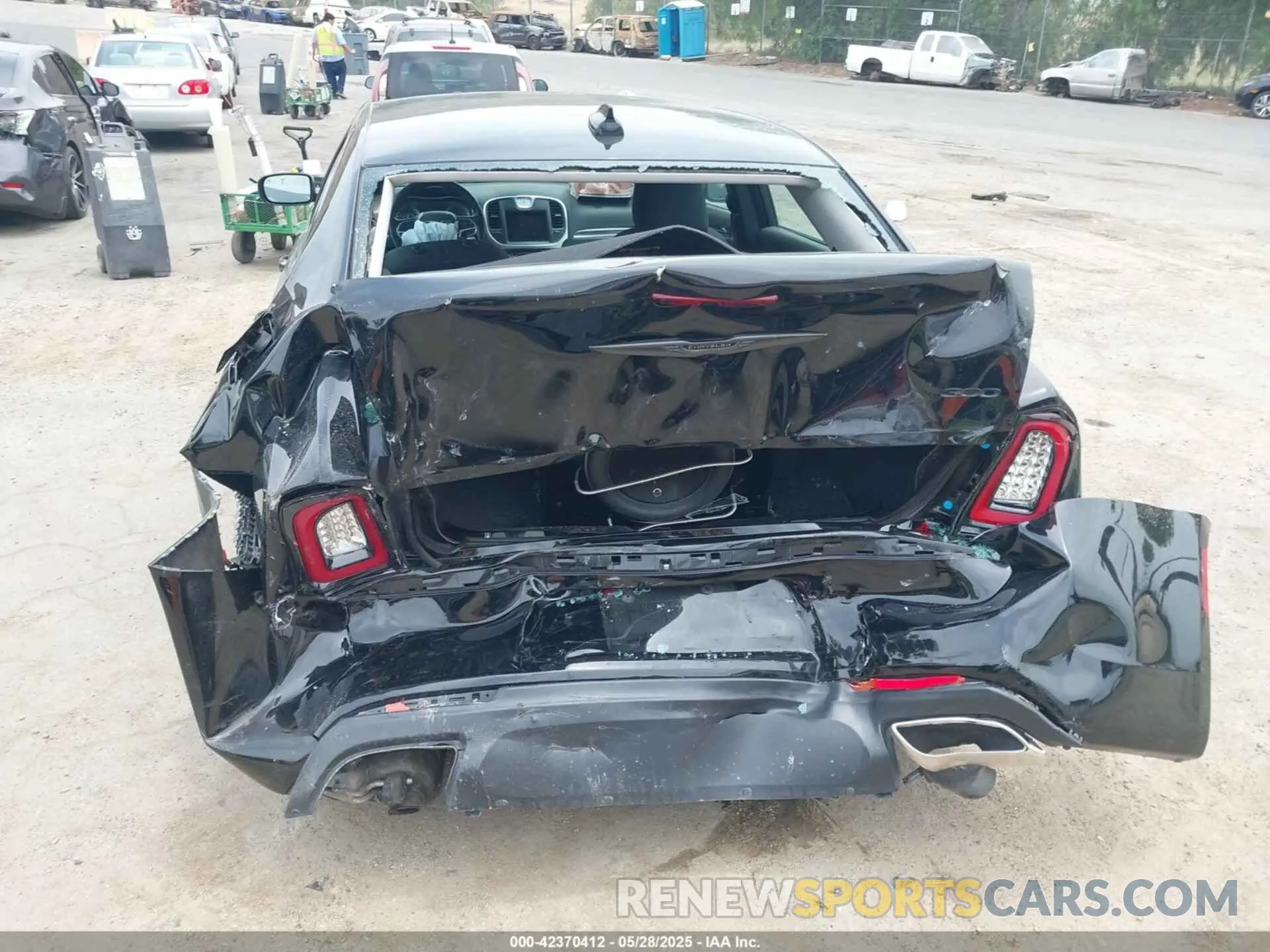 19 Photograph of a damaged car 2C3CCAAG5NH121068 CHRYSLER 300 2022