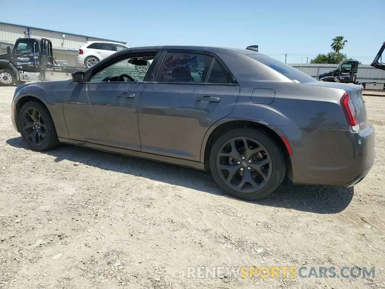 2 Фотография поврежденного автомобиля 2C3CCAAG8NH225926 CHRYSLER 300 2022
