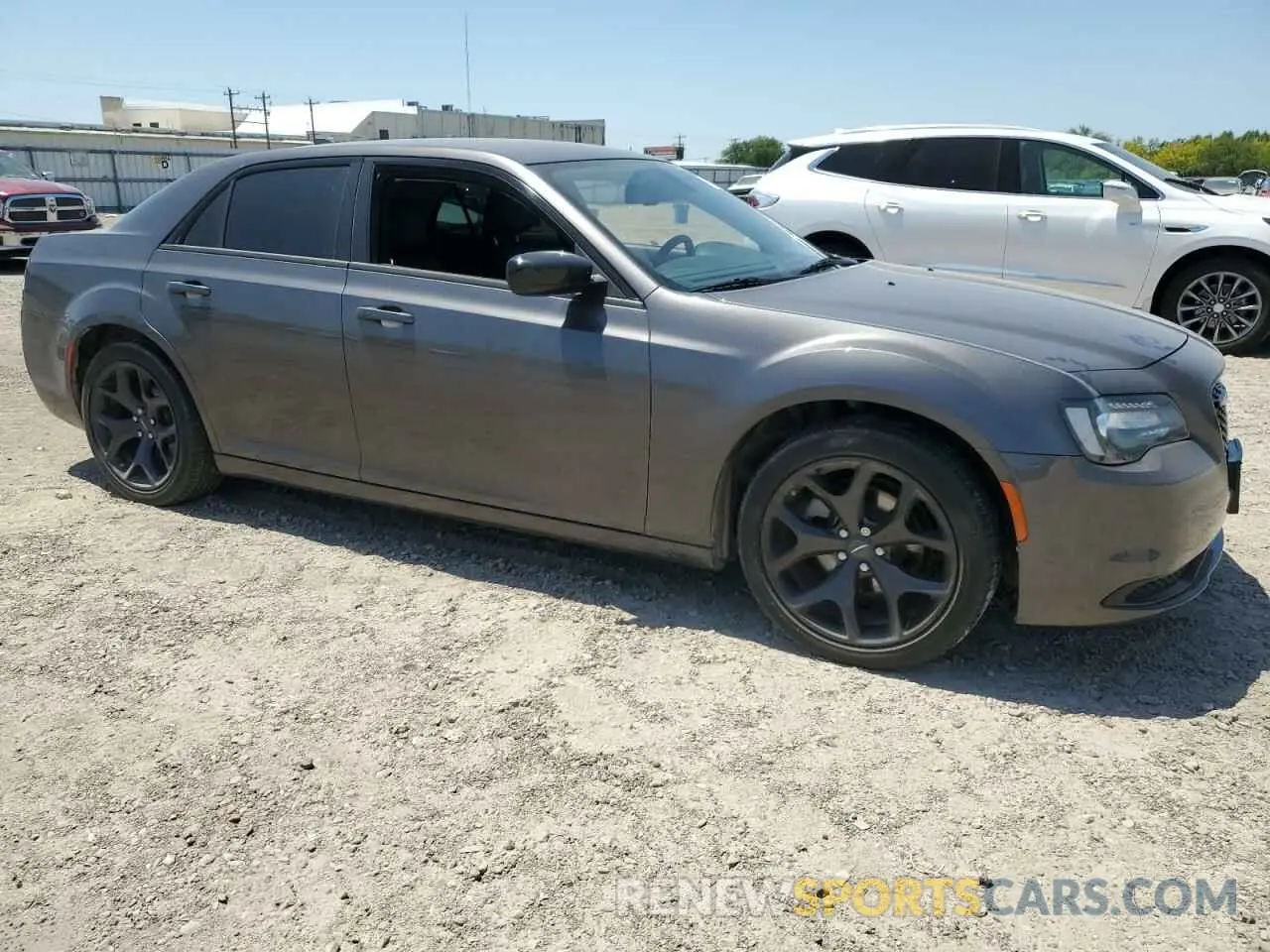 4 Фотография поврежденного автомобиля 2C3CCAAG8NH225926 CHRYSLER 300 2022