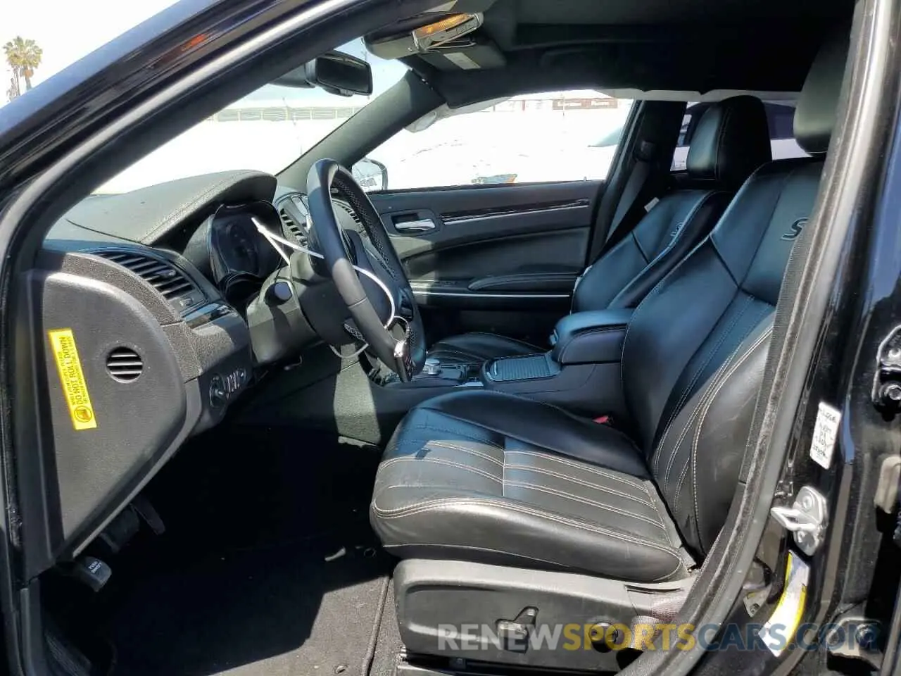7 Фотография поврежденного автомобиля 2C3CCABG0NH232643 CHRYSLER 300 2022
