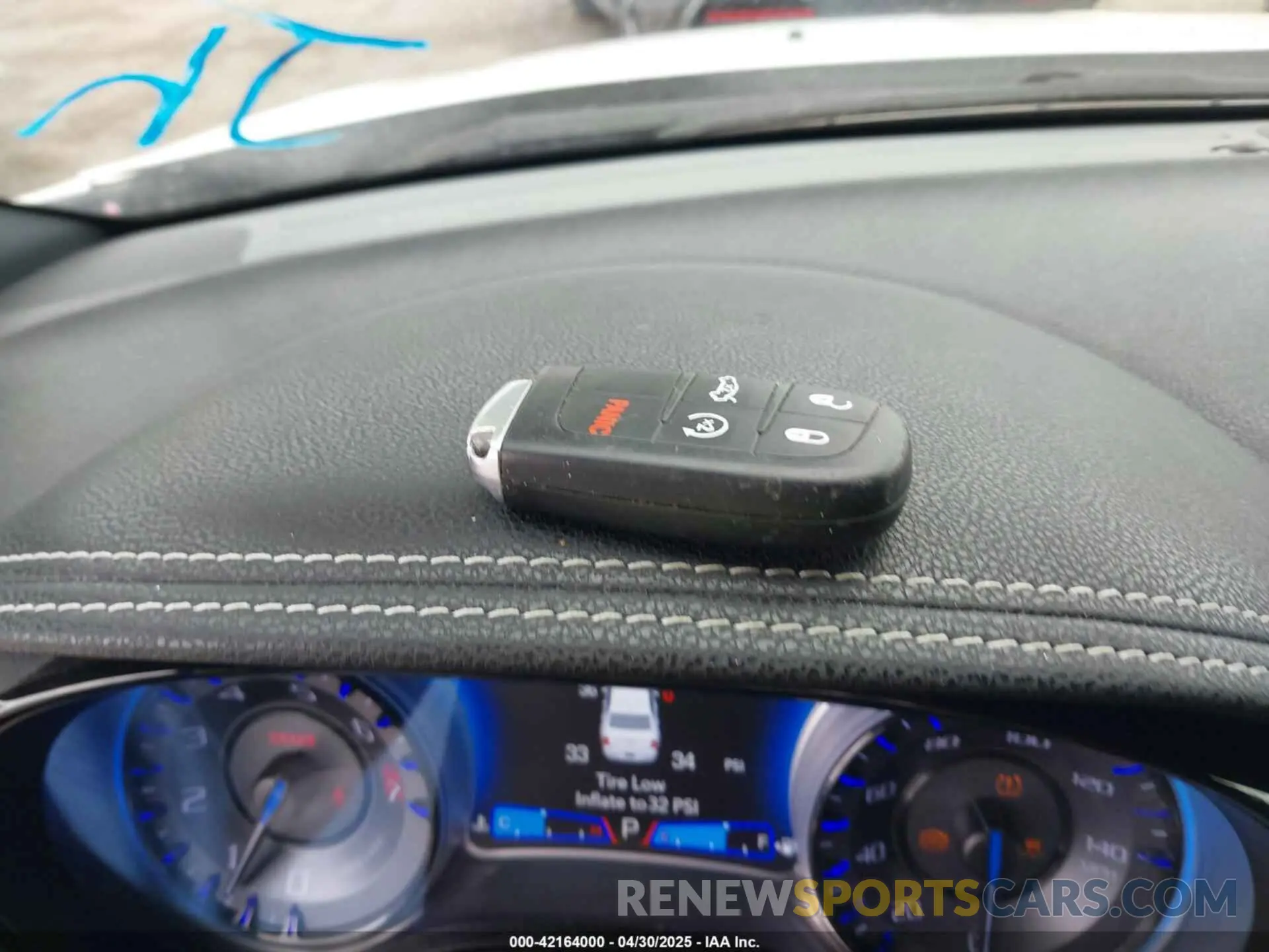 11 Фотография поврежденного автомобиля 2C3CCABG3NH214380 CHRYSLER 300 2022