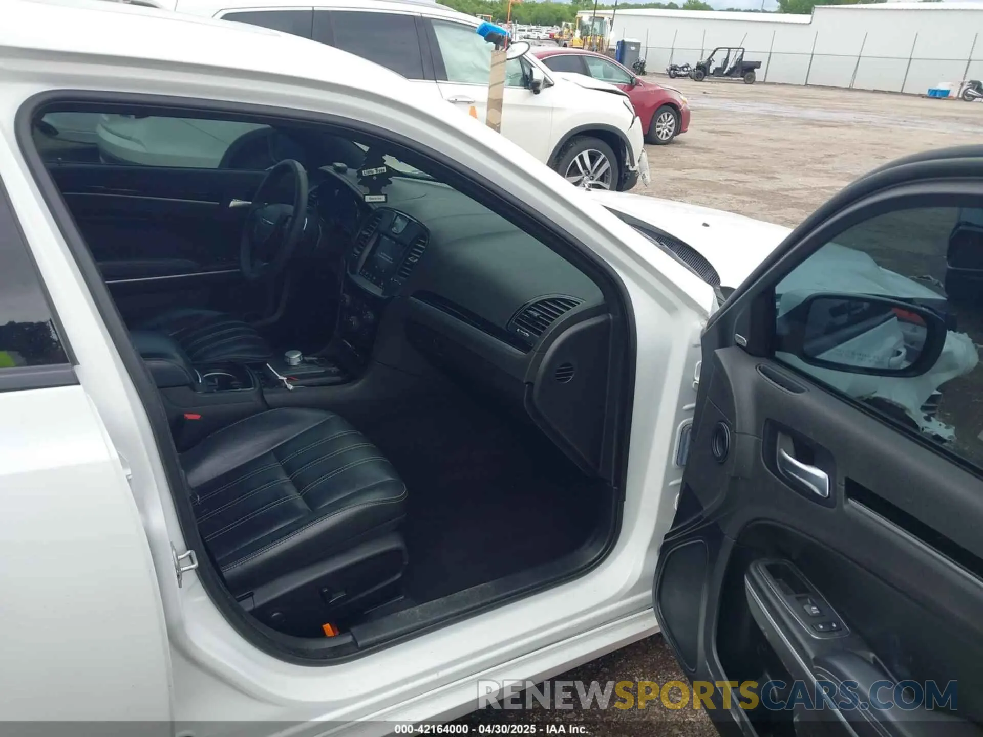 5 Фотография поврежденного автомобиля 2C3CCABG3NH214380 CHRYSLER 300 2022