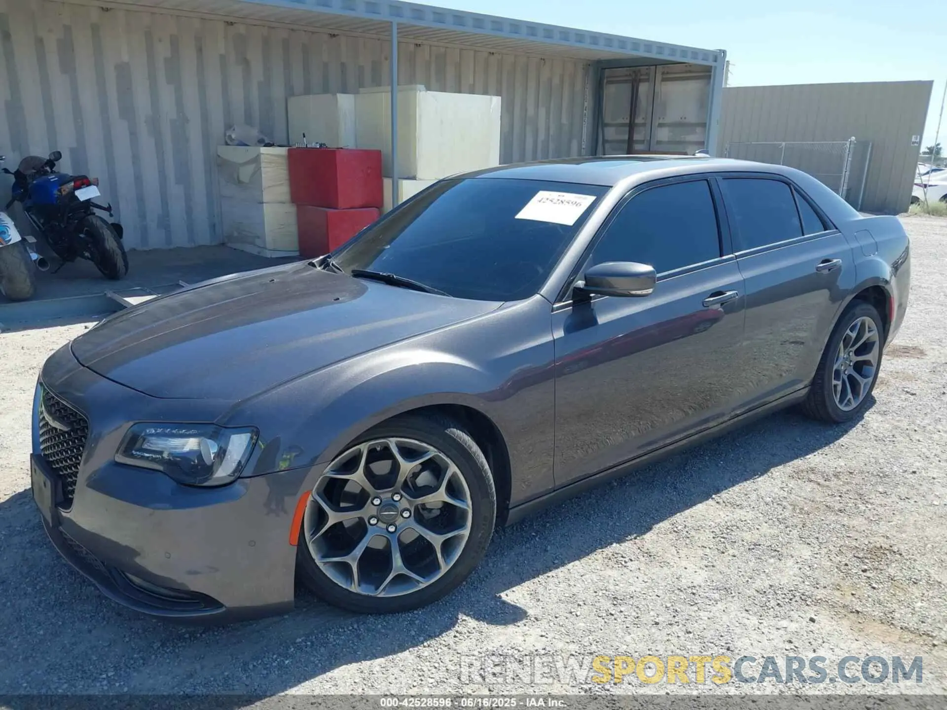 2 Фотография поврежденного автомобиля 2C3CCABG7NH154250 CHRYSLER 300 2022
