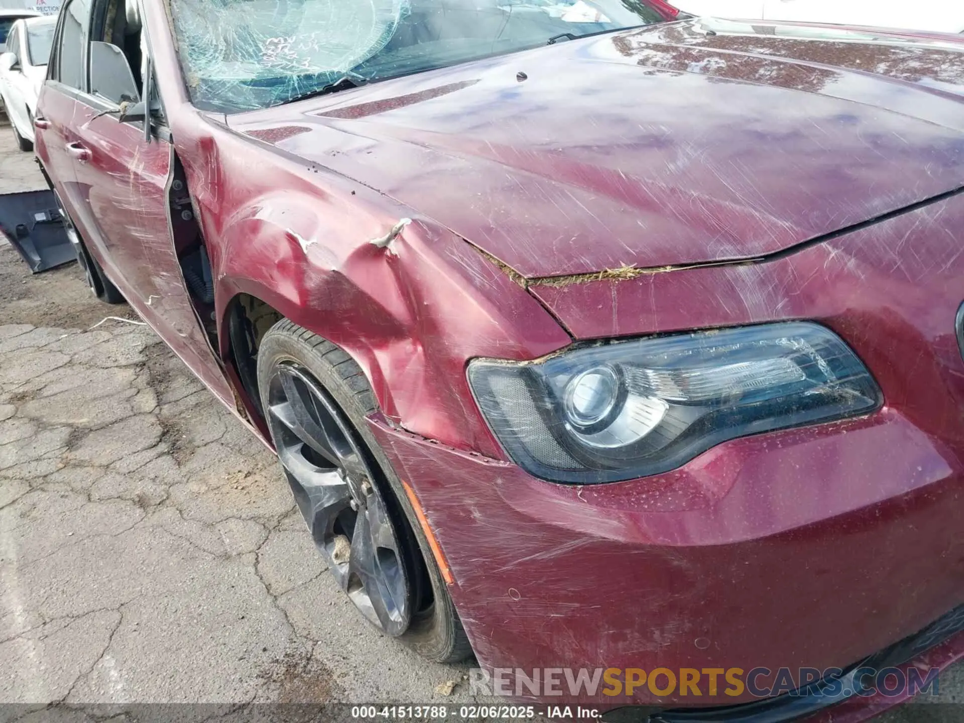 18 Photograph of a damaged car 2C3CCABG9NH123713 CHRYSLER 300 2022