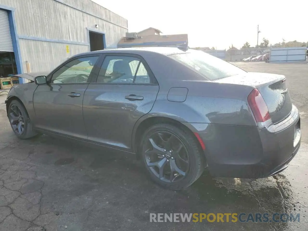 2 Фотография поврежденного автомобиля 2C3CCABG9NH256603 CHRYSLER 300 2022