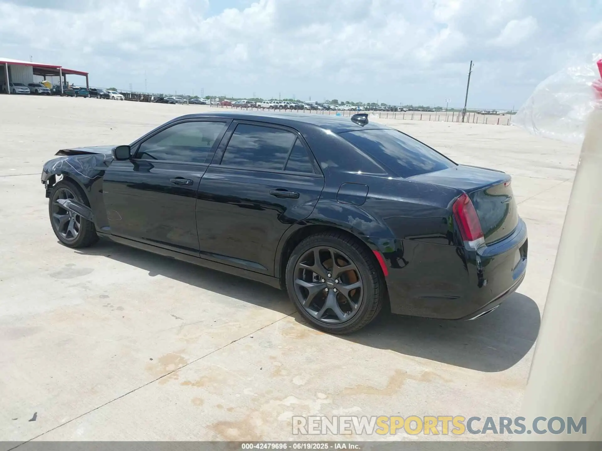 3 Photograph of a damaged car 2C3CCABGXNH256397 CHRYSLER 300 2022