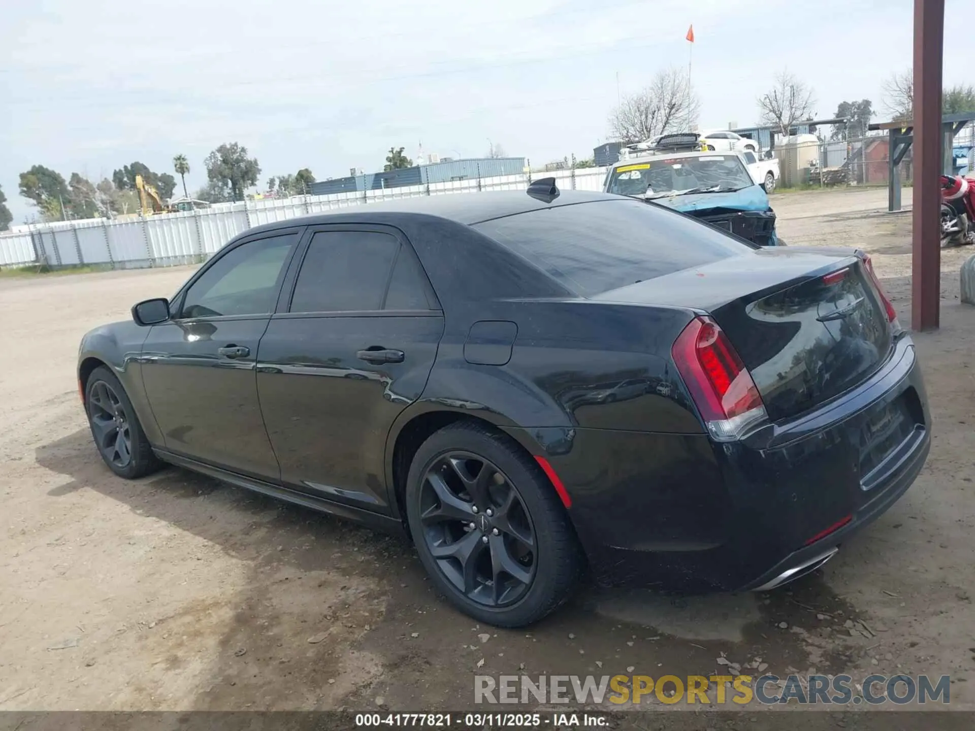15 Photograph of a damaged car 2C3CCADG7NH262848 CHRYSLER 300 2022