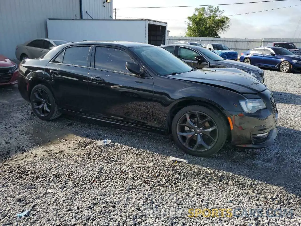 4 Photograph of a damaged car 2C3CCADG9NH139553 CHRYSLER 300 2022