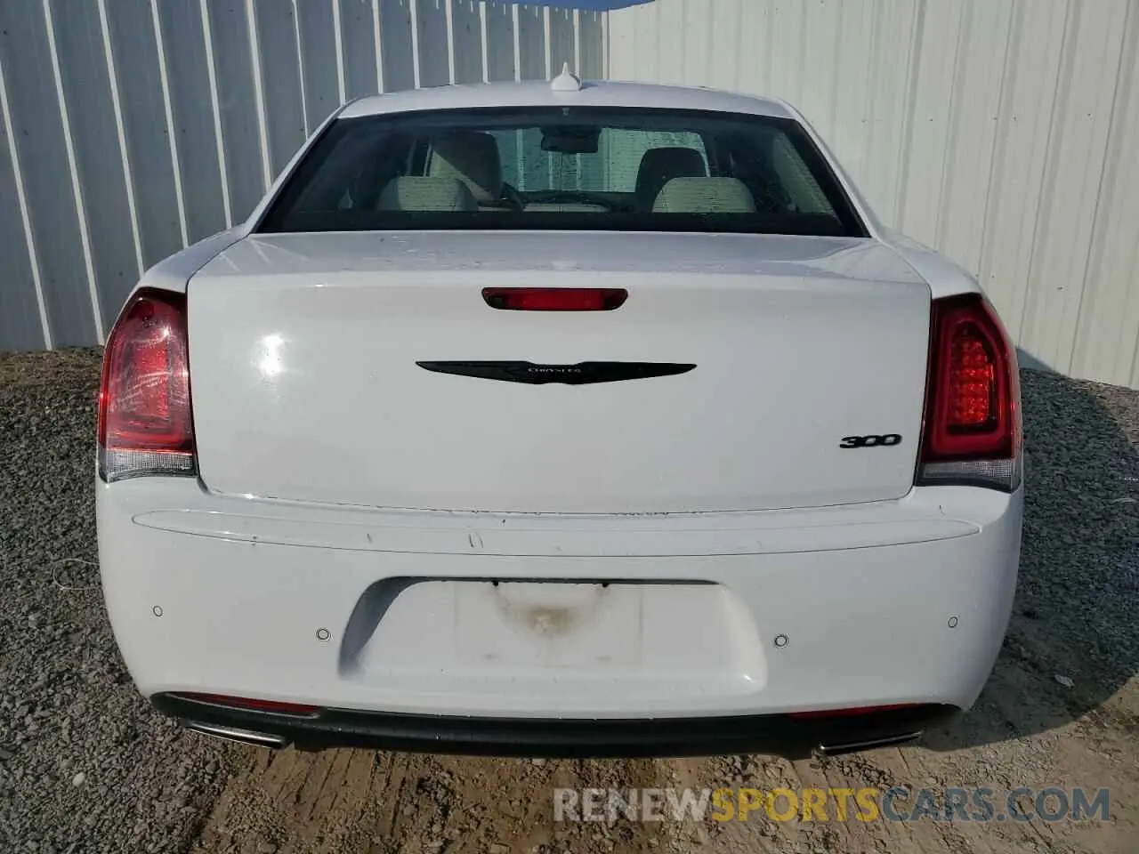 6 Photograph of a damaged car 2C3CCADG9NH232878 CHRYSLER 300 2022