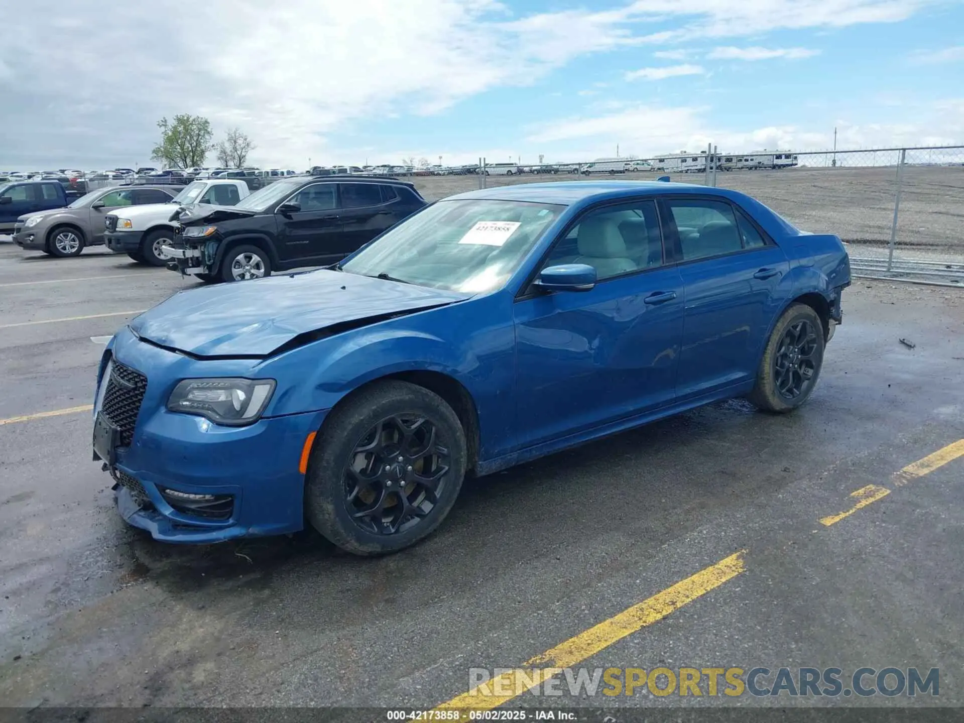 2 Фотография поврежденного автомобиля 2C3CCASG7NH134595 CHRYSLER 300 2022
