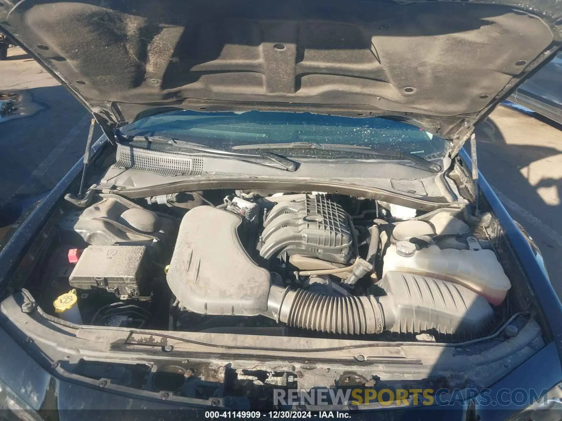 10 Photograph of a damaged car 2C3CCAAG0PH605037 CHRYSLER 300 2023