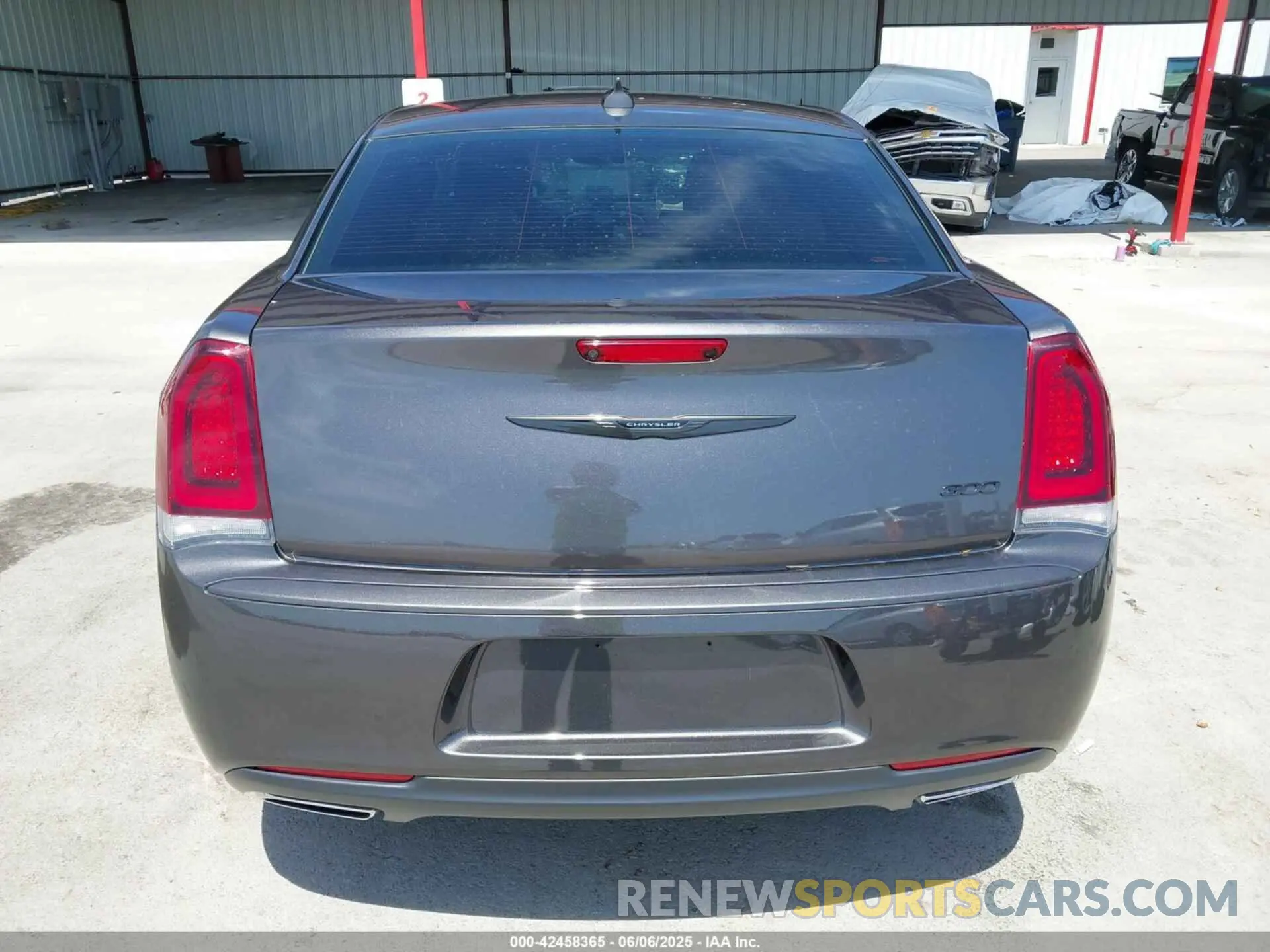 15 Фотография поврежденного автомобиля 2C3CCAAG1PH677073 CHRYSLER 300 2023