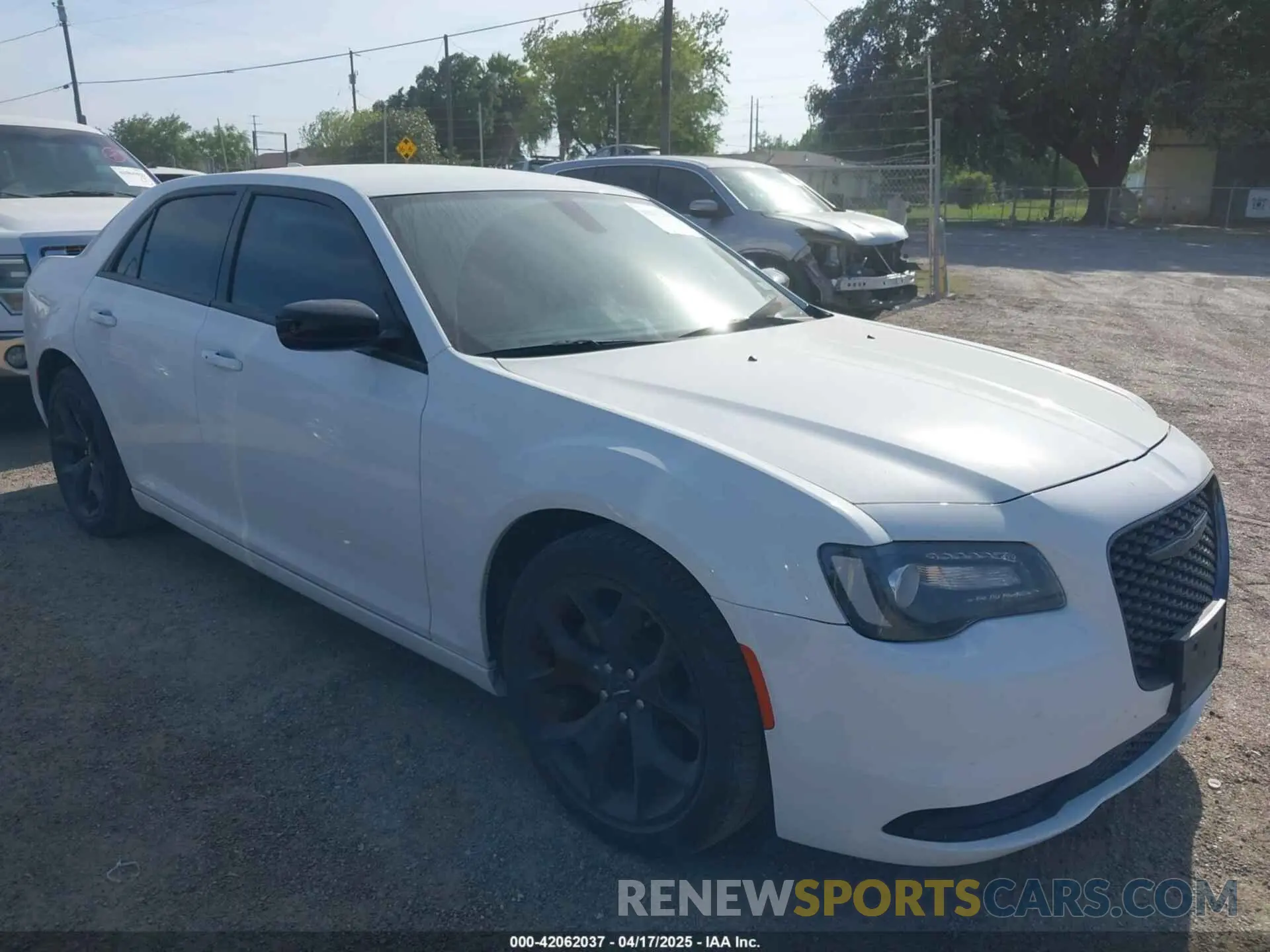 1 Фотография поврежденного автомобиля 2C3CCAAG4PH520122 CHRYSLER 300 2023