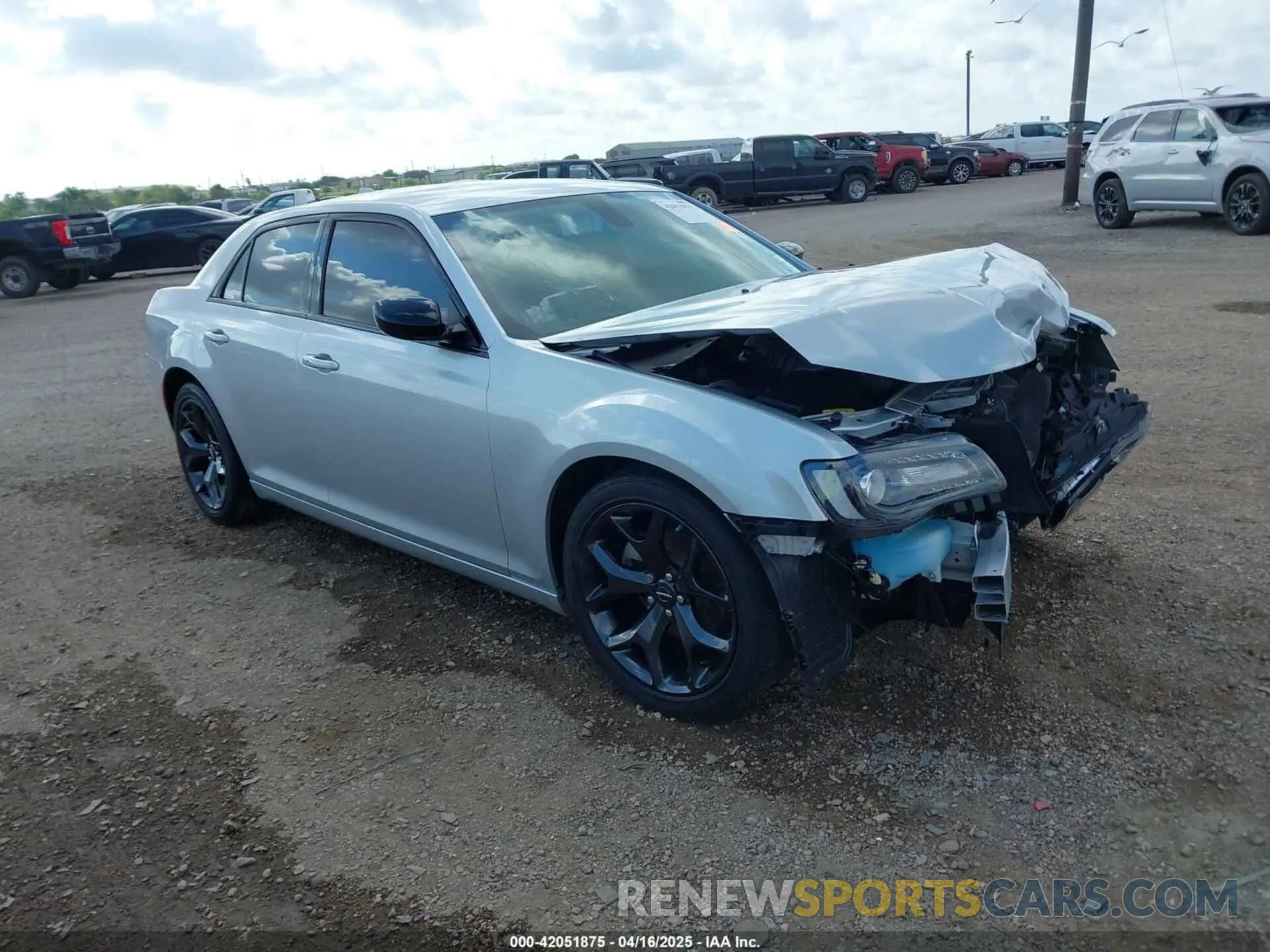 1 Фотография поврежденного автомобиля 2C3CCAAG4PH577453 CHRYSLER 300 2023