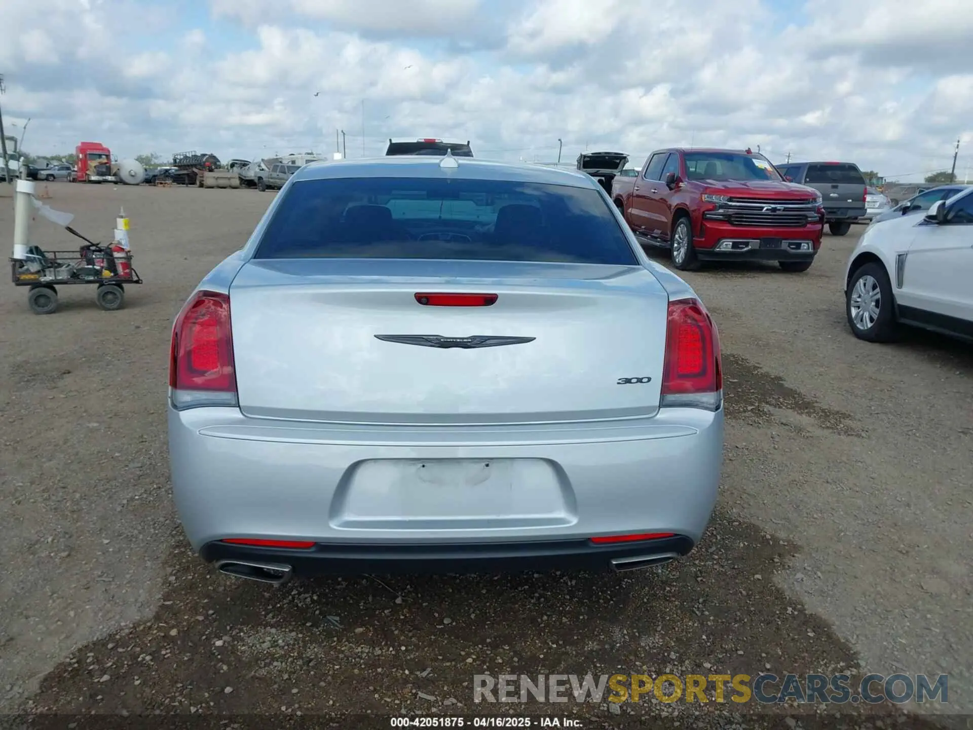 15 Фотография поврежденного автомобиля 2C3CCAAG4PH577453 CHRYSLER 300 2023