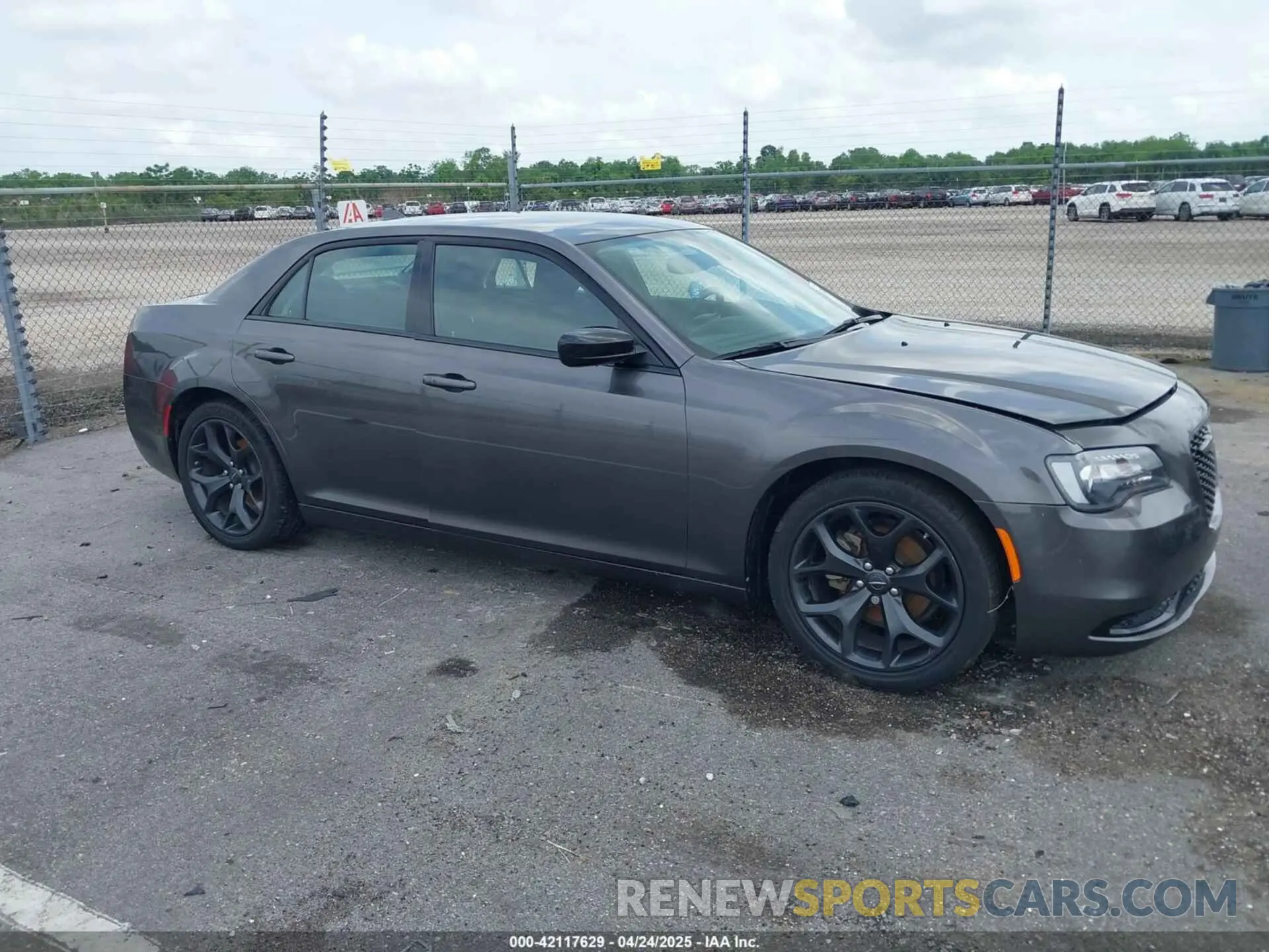12 Фотография поврежденного автомобиля 2C3CCAAG5PH548947 CHRYSLER 300 2023