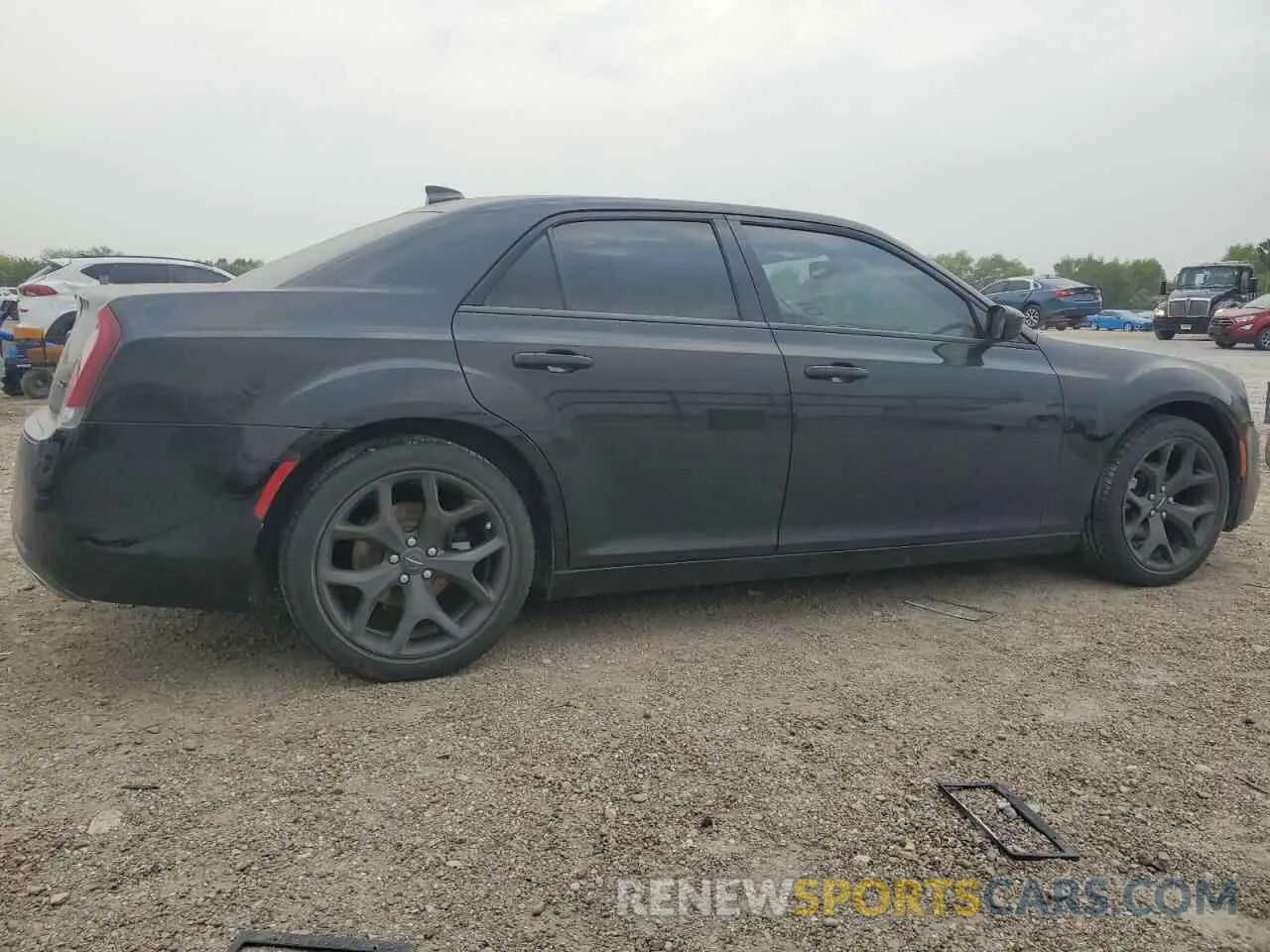 3 Photograph of a damaged car 2C3CCAAG5PH548981 CHRYSLER 300 2023