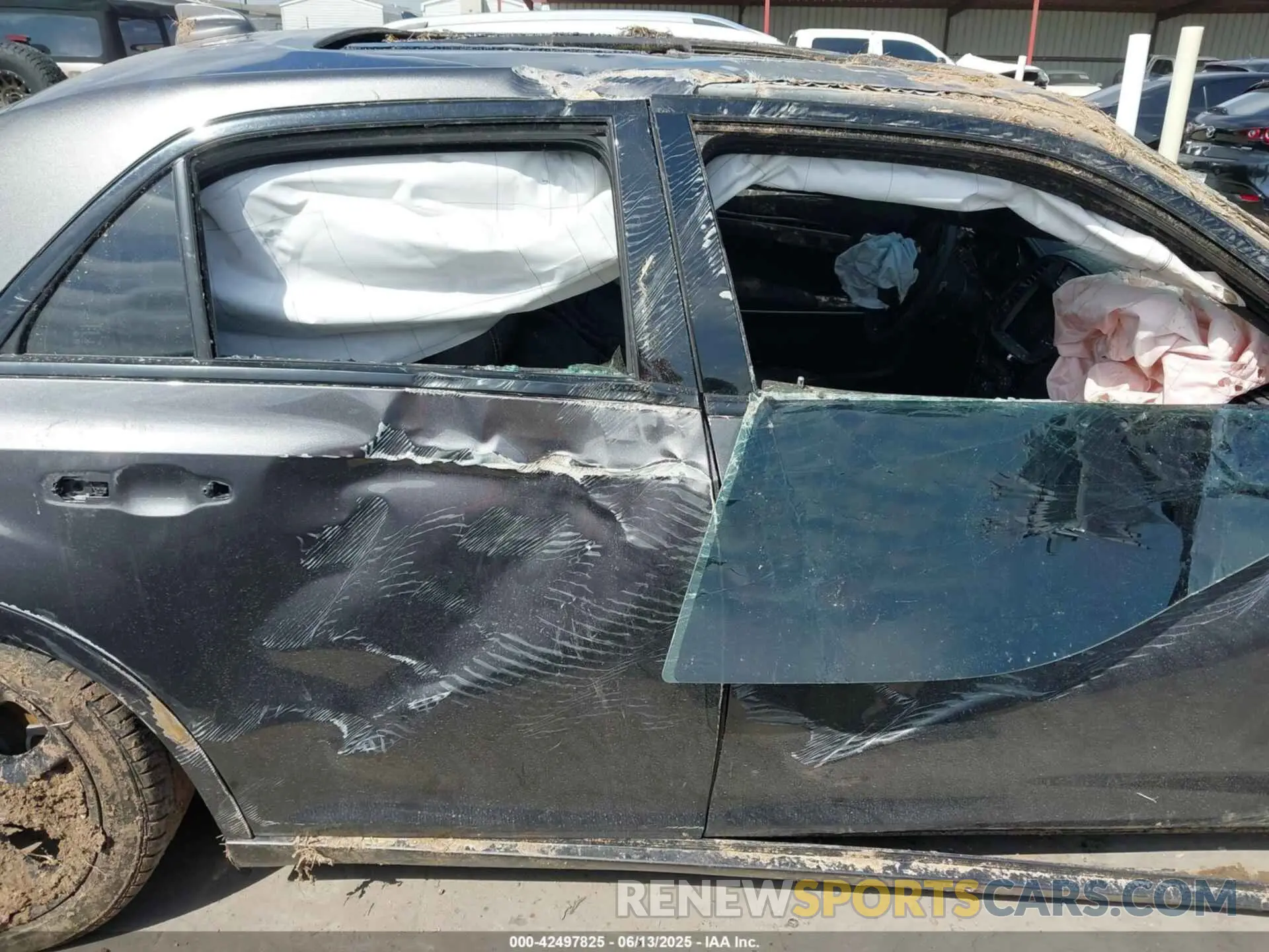 13 Фотография поврежденного автомобиля 2C3CCABG0PH633290 CHRYSLER 300 2023