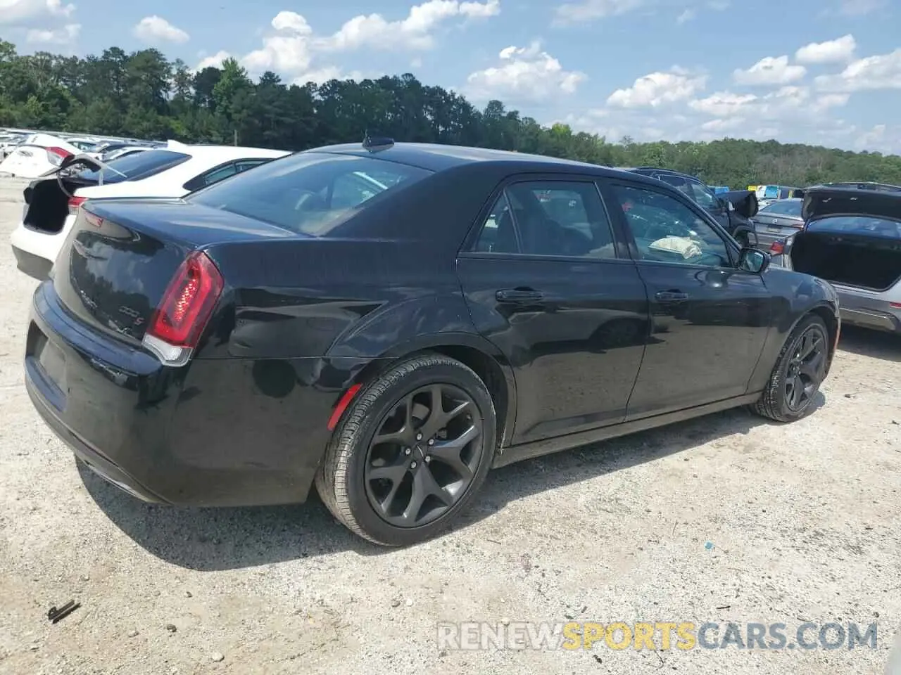 3 Photograph of a damaged car 2C3CCABG1PH637185 CHRYSLER 300 2023
