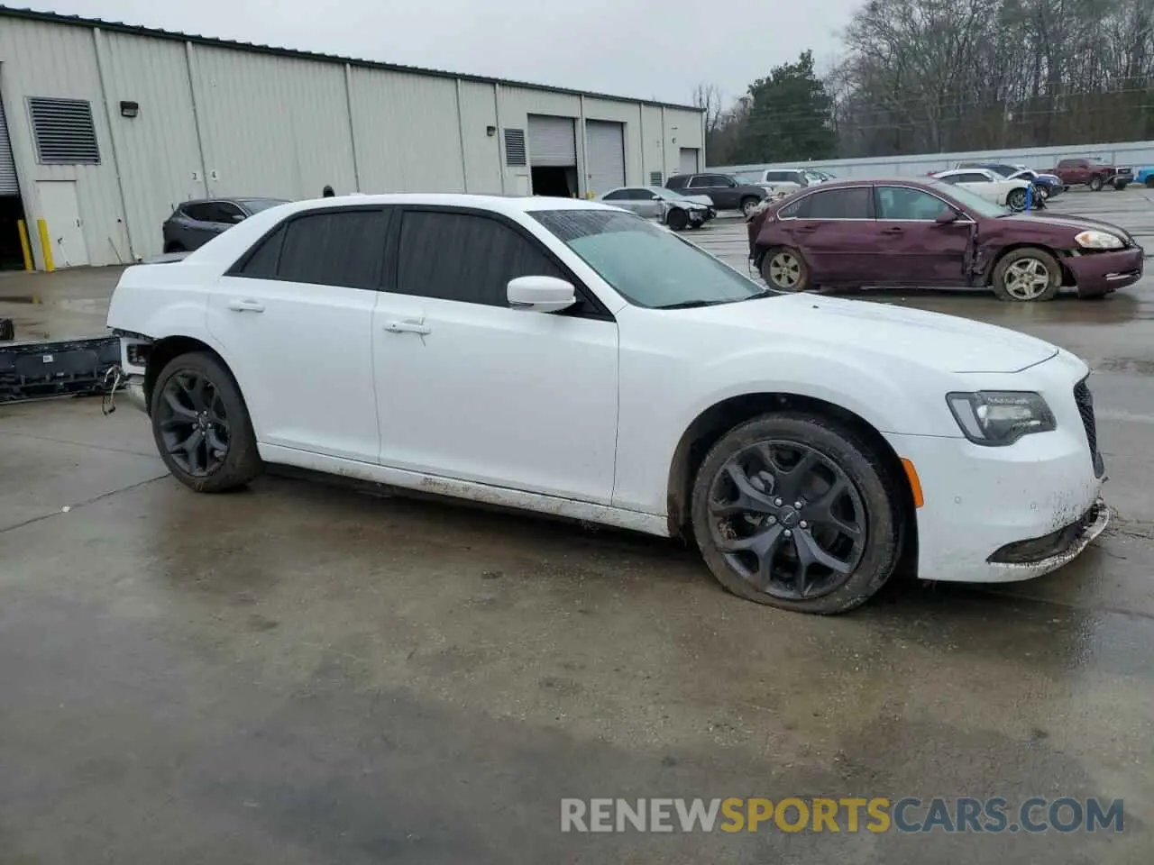 4 Фотография поврежденного автомобиля 2C3CCABG2PH599854 CHRYSLER 300 2023
