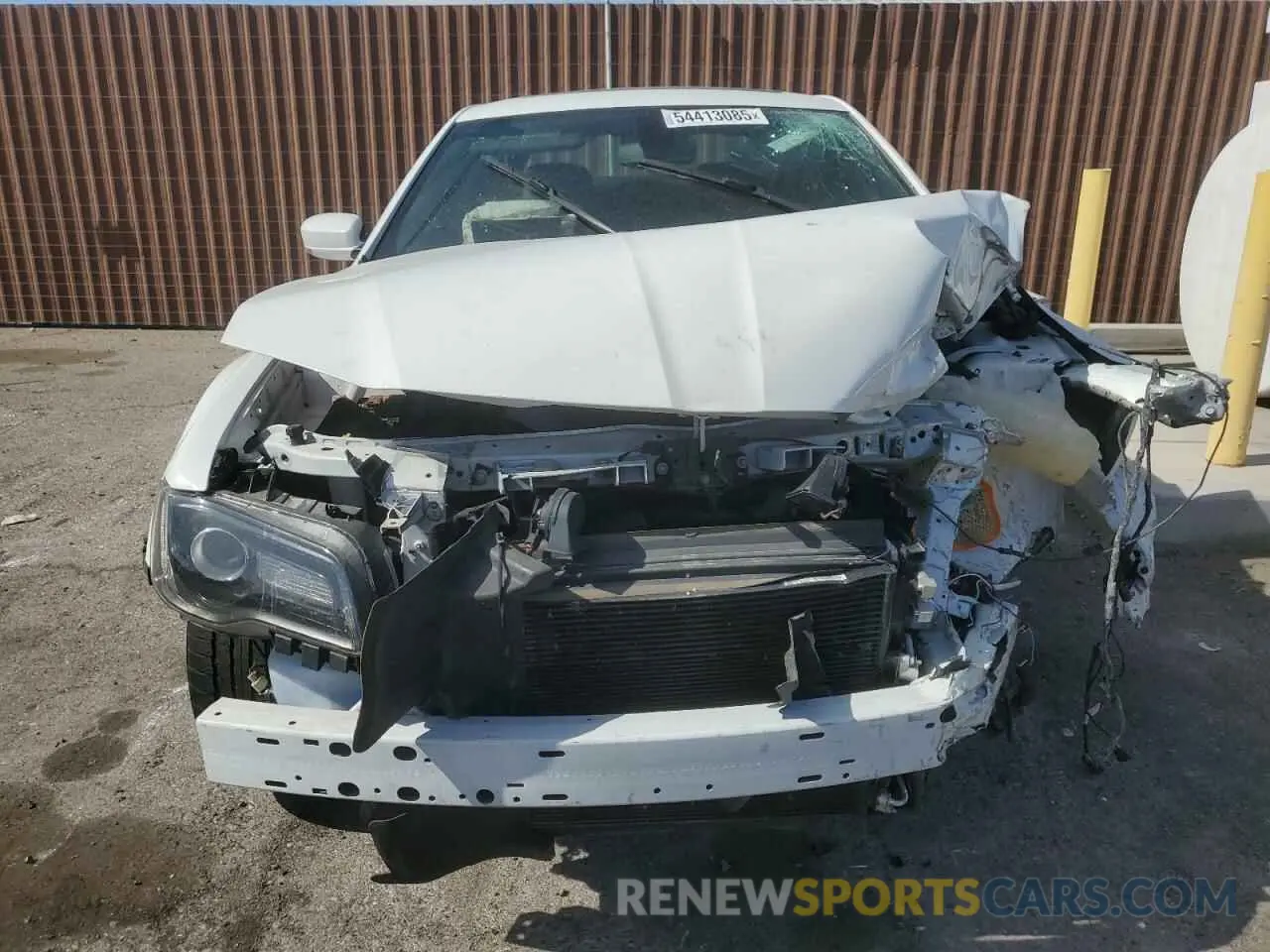 5 Photograph of a damaged car 2C3CCABG4PH538411 CHRYSLER 300 2023