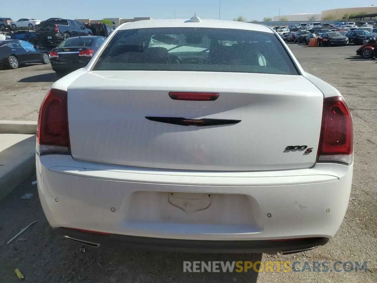 6 Photograph of a damaged car 2C3CCABG4PH538411 CHRYSLER 300 2023