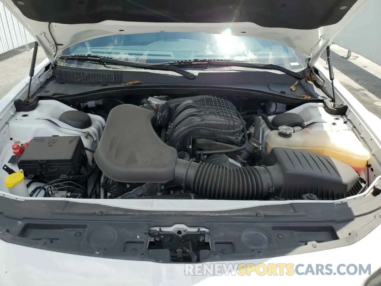 11 Фотография поврежденного автомобиля 2C3CCABG4PH637150 CHRYSLER 300 2023
