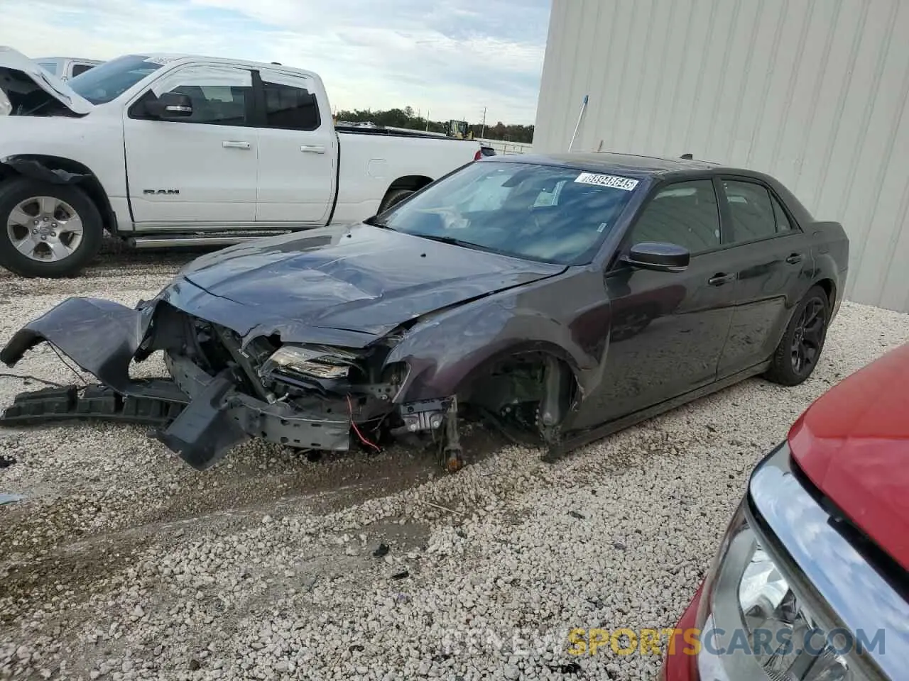 1 Фотография поврежденного автомобиля 2C3CCABG5PH569635 CHRYSLER 300 2023