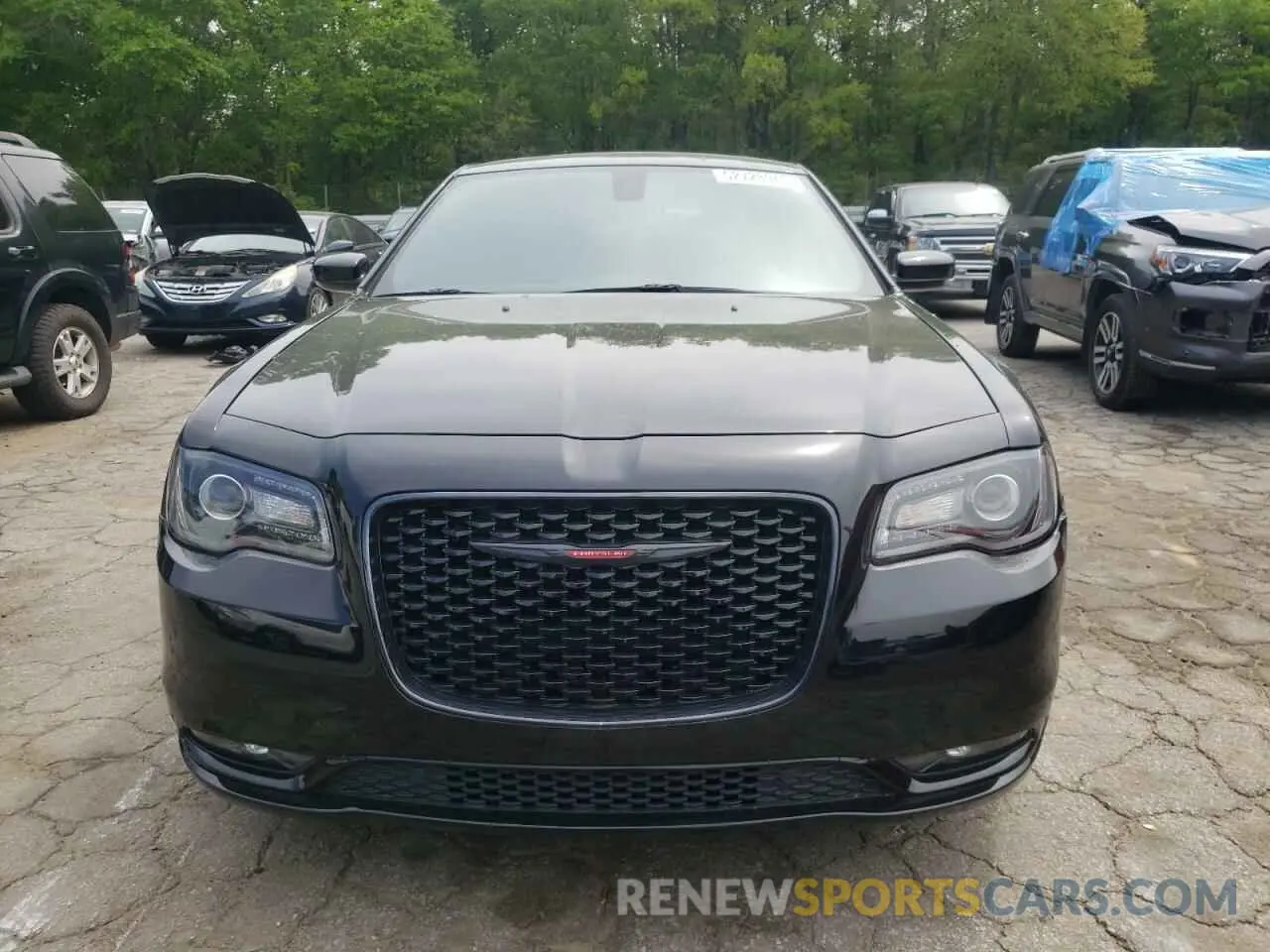 5 Photograph of a damaged car 2C3CCABG8PH676744 CHRYSLER 300 2023