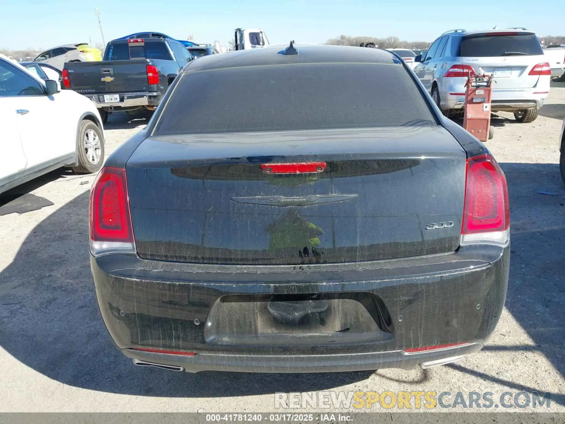 16 Фотография поврежденного автомобиля 2C3CCADG1PH624580 CHRYSLER 300 2023