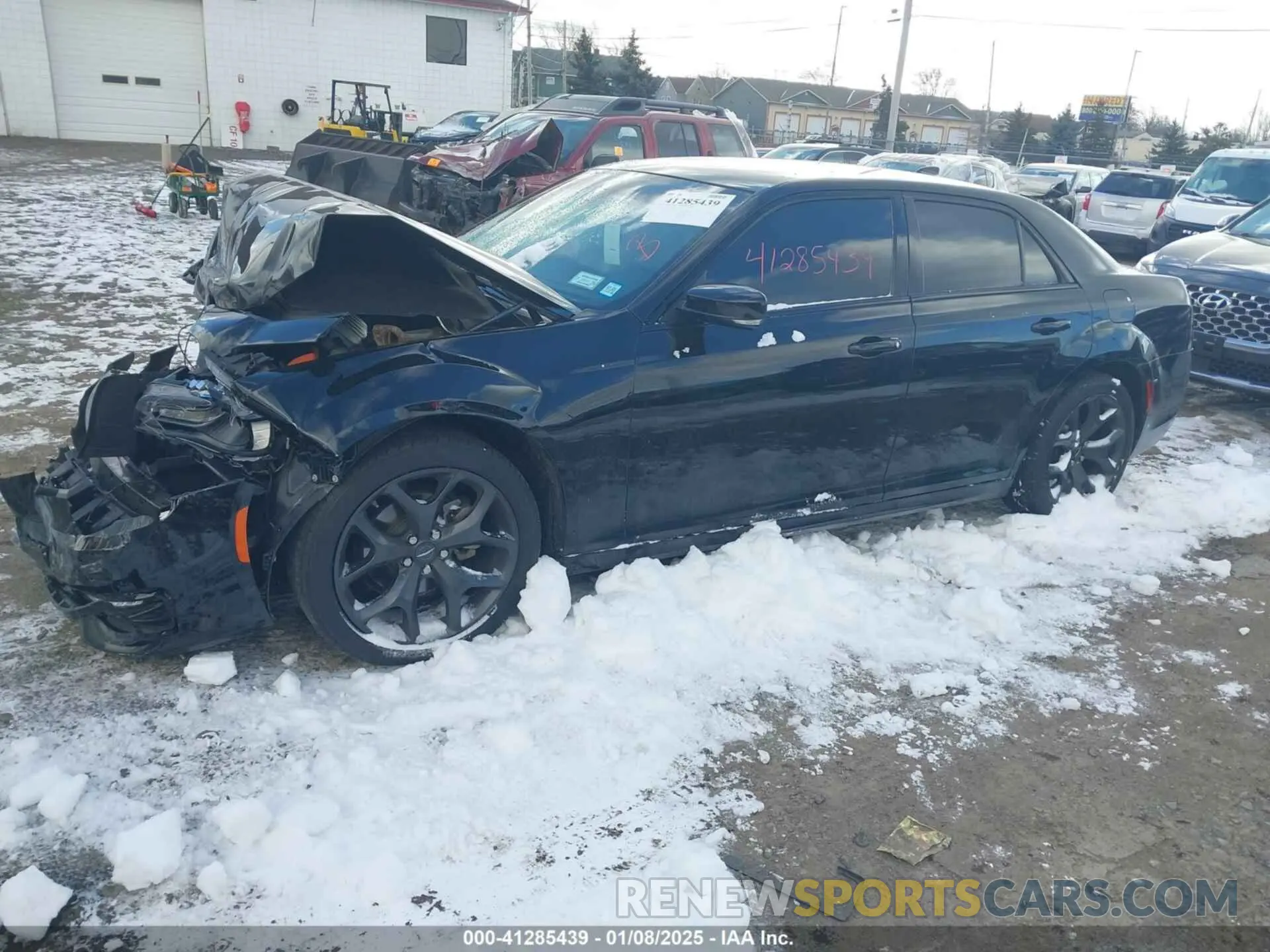 2 Фотография поврежденного автомобиля 2C3CCADG6PH613901 CHRYSLER 300 2023