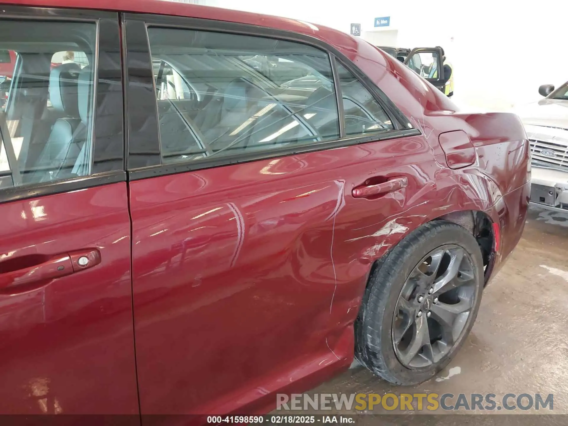 18 Photograph of a damaged car 2C3CCADG8PH538327 CHRYSLER 300 2023