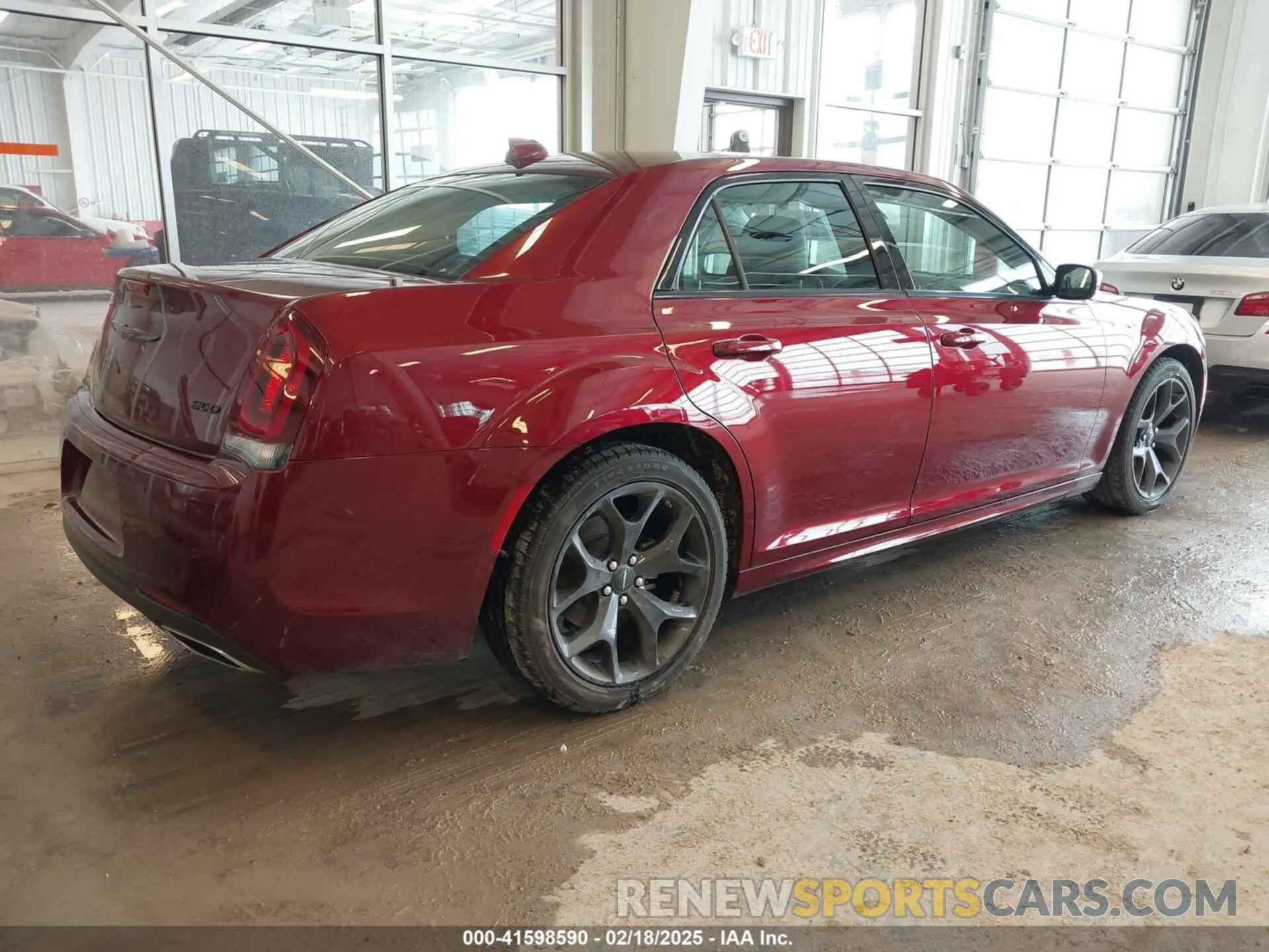 4 Photograph of a damaged car 2C3CCADG8PH538327 CHRYSLER 300 2023