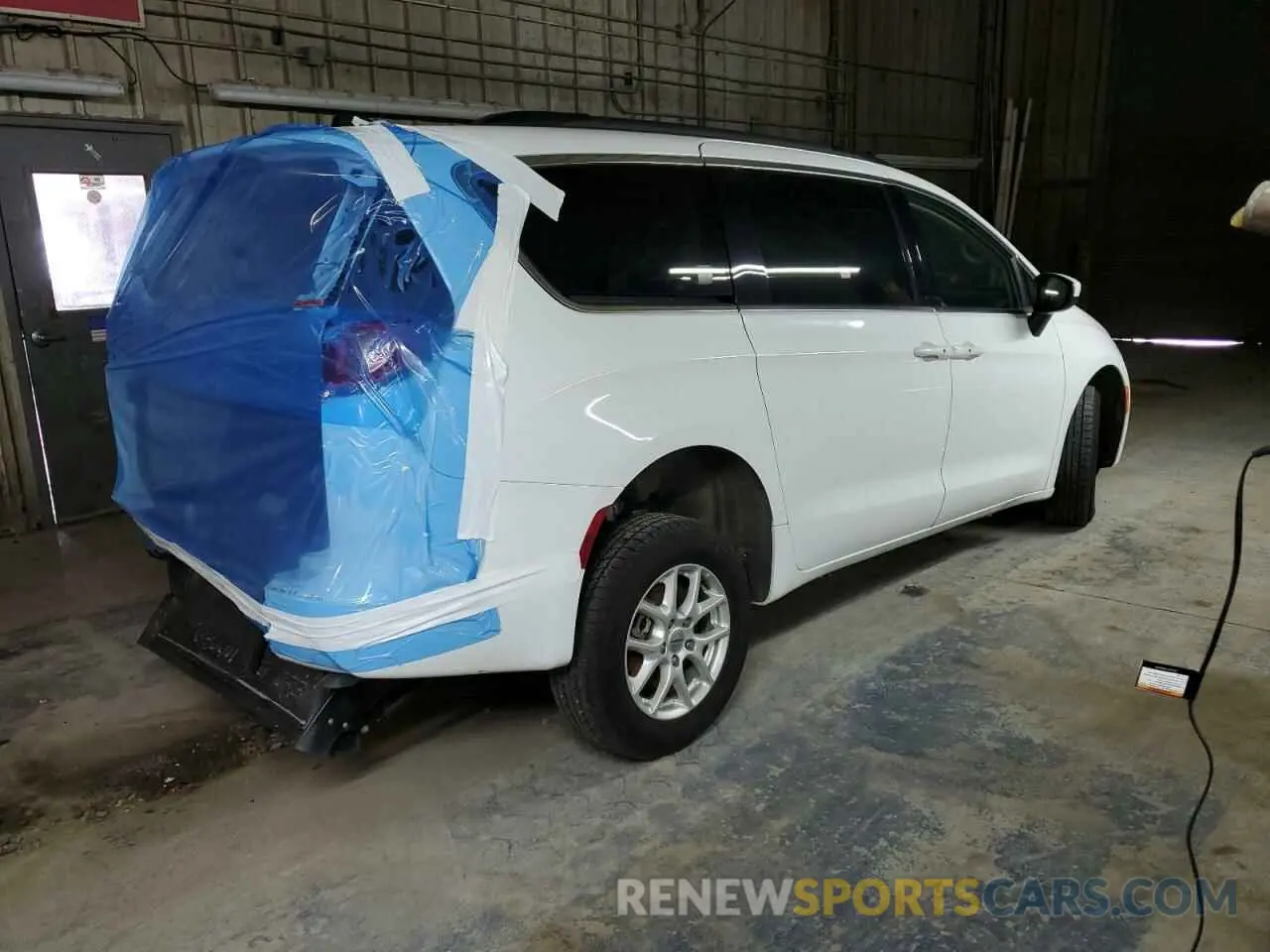 3 Photograph of a damaged car 2C4RC1DG2MR552266 CHRYSLER All Models 2021