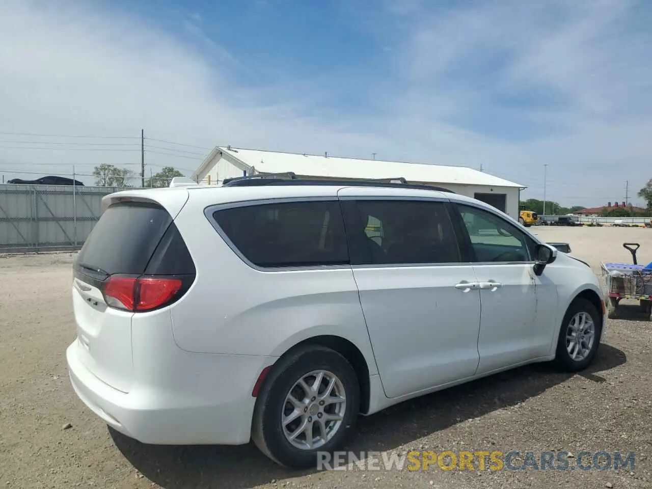 3 Photograph of a damaged car 2C4RC1DG1LR172060 CHRYSLER MINIVAN 2020