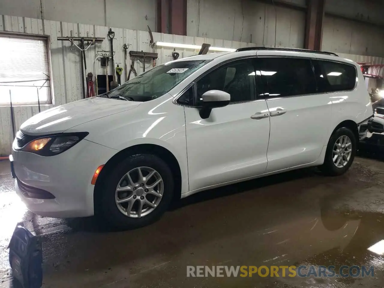 1 Фотография поврежденного автомобиля 2C4RC1DG3LR164087 CHRYSLER MINIVAN 2020