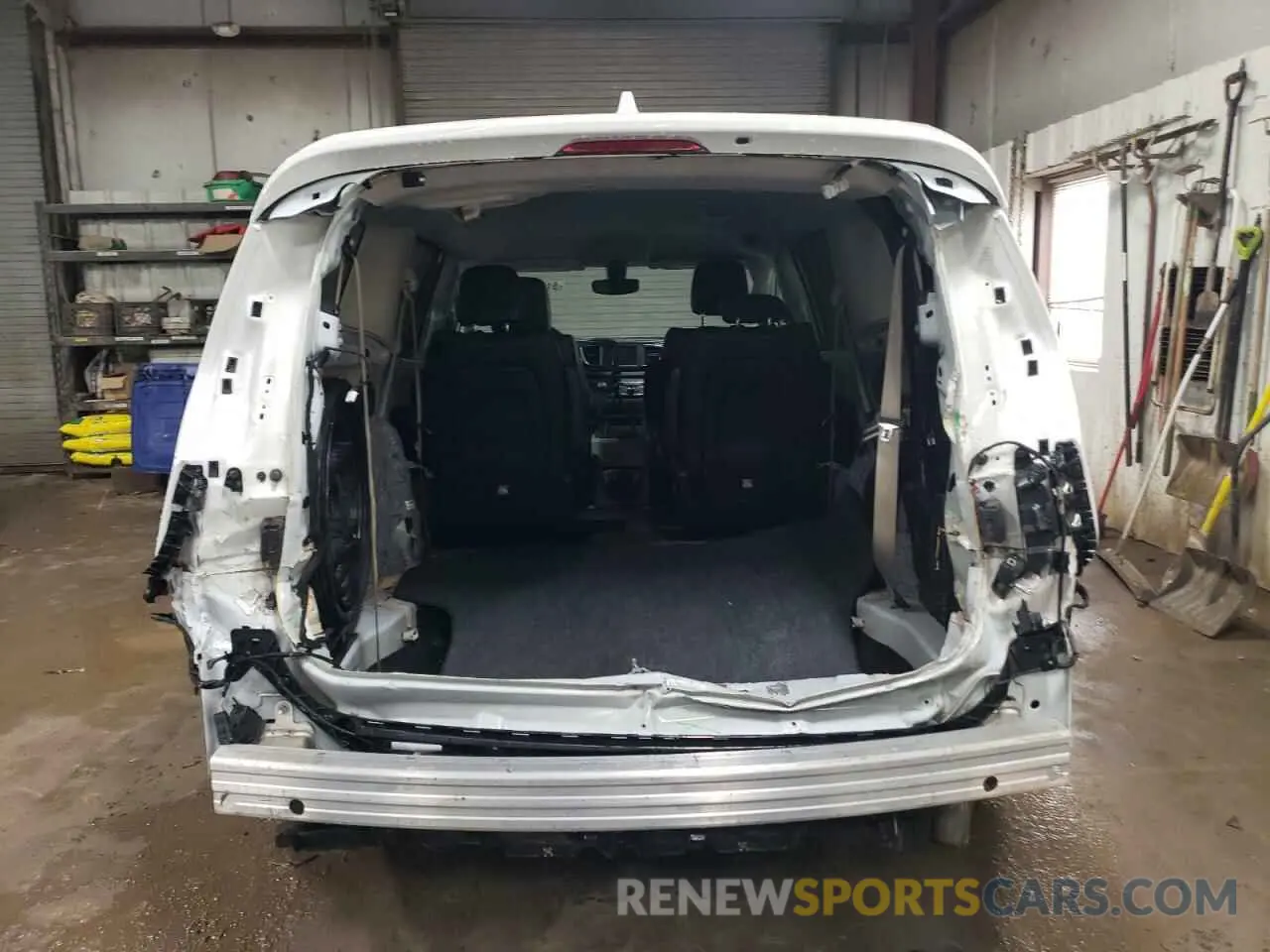 6 Фотография поврежденного автомобиля 2C4RC1DG3LR164087 CHRYSLER MINIVAN 2020