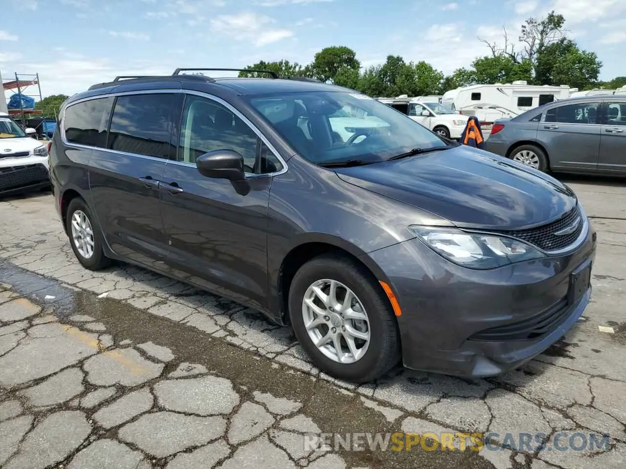 4 Фотография поврежденного автомобиля 2C4RC1DG9LR157824 CHRYSLER MINIVAN 2020