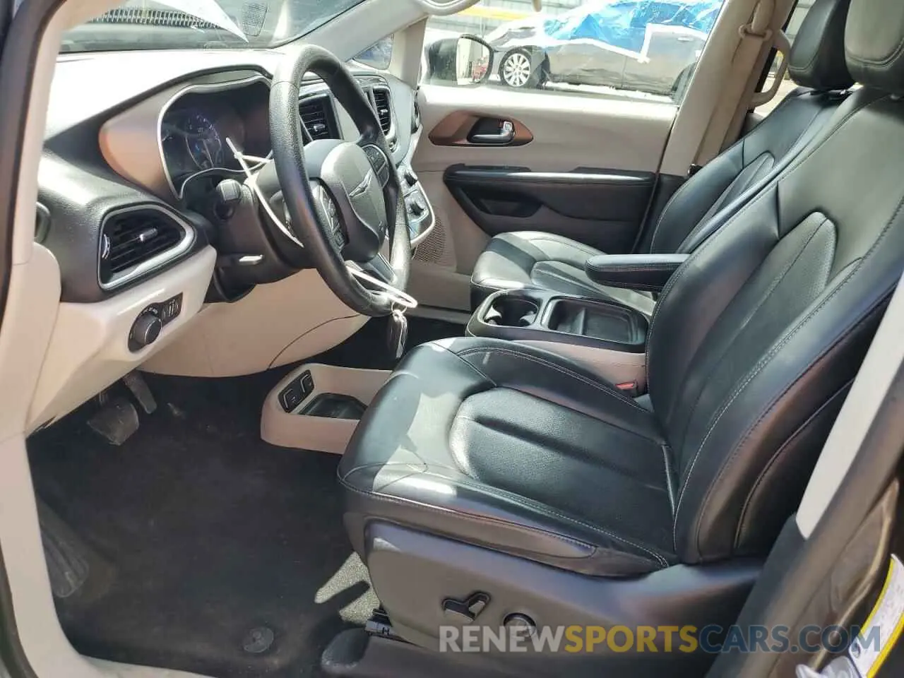 7 Фотография поврежденного автомобиля 2C4RC1DG9LR157824 CHRYSLER MINIVAN 2020