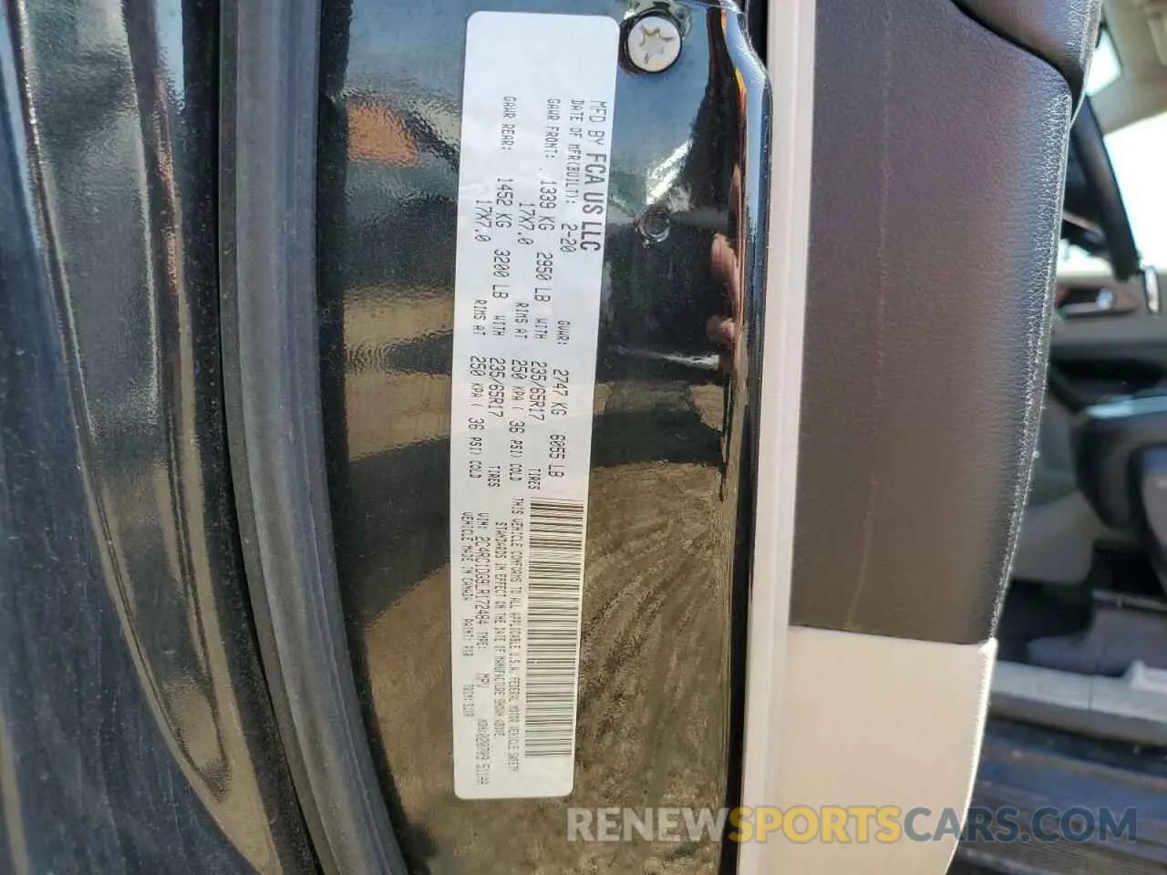 14 Photograph of a damaged car 2C4RC1DG9LR172484 CHRYSLER MINIVAN 2020