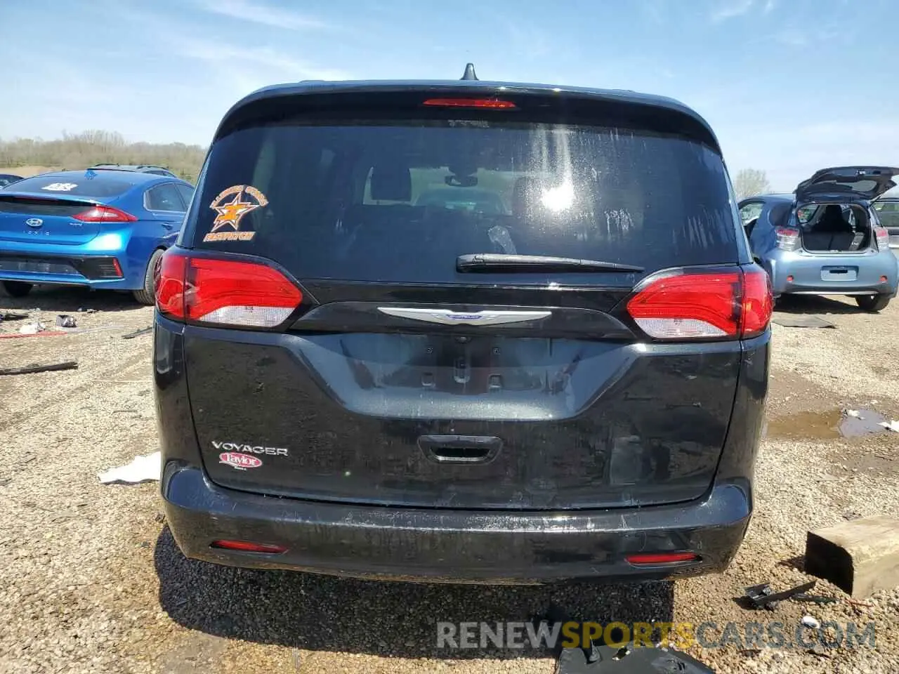 6 Photograph of a damaged car 2C4RC1DG9LR172484 CHRYSLER MINIVAN 2020