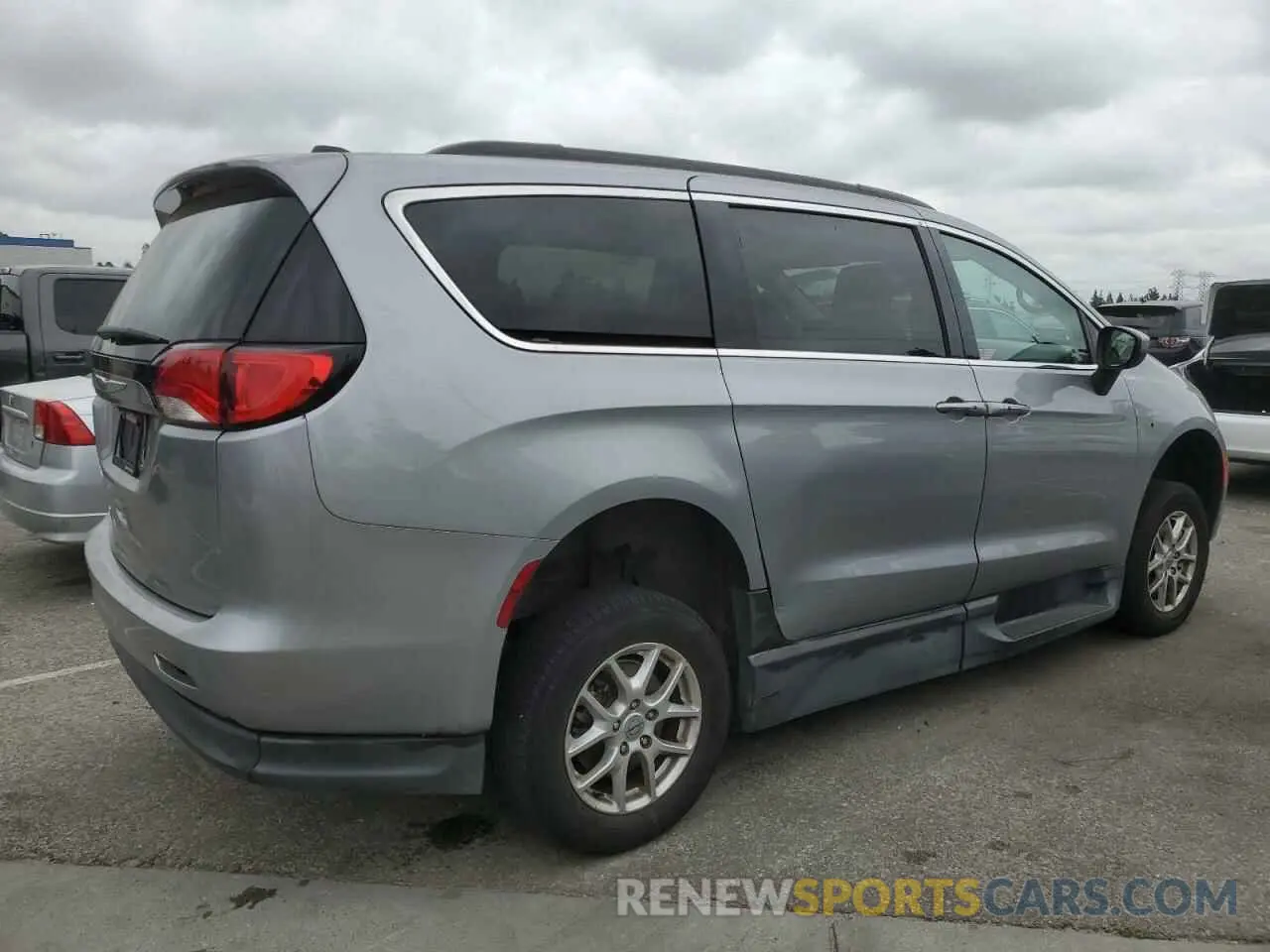 3 Photograph of a damaged car 2C4RC1DG0MR558048 CHRYSLER MINIVAN 2021