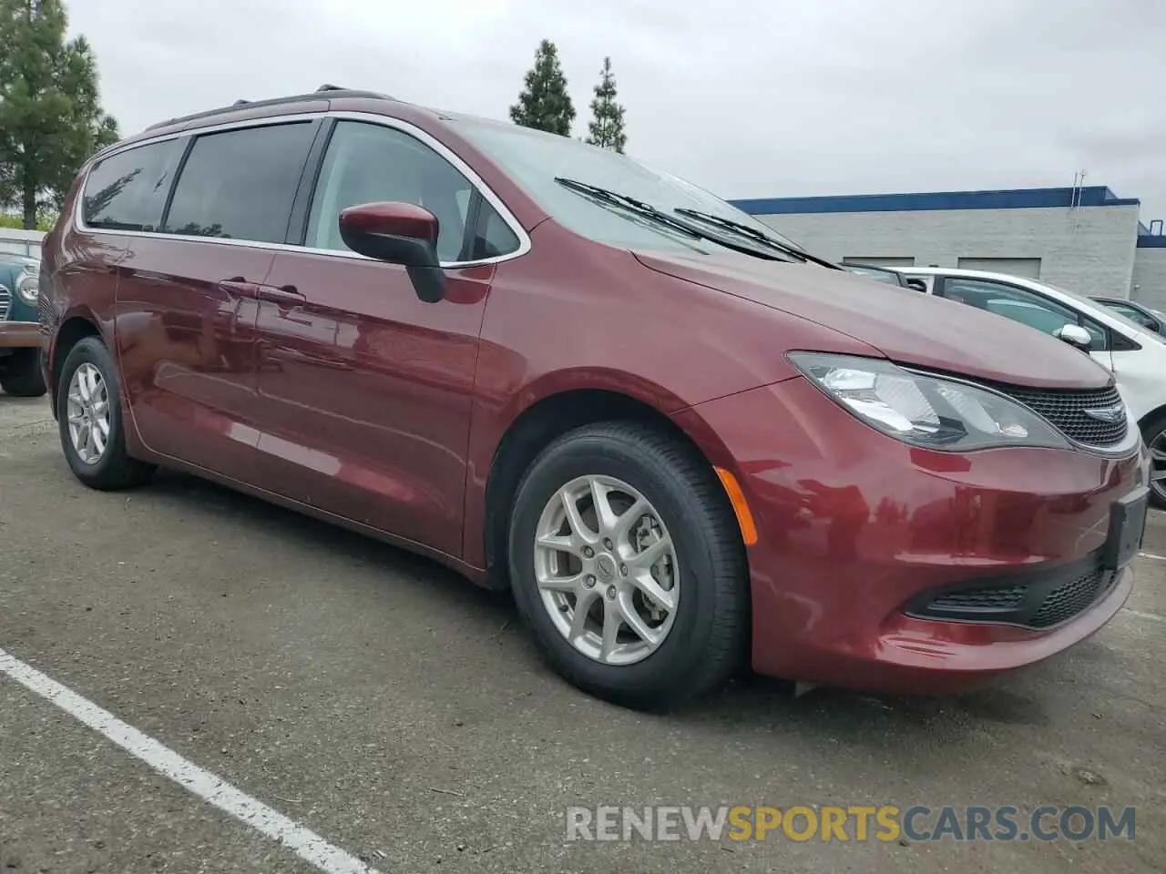 4 Photograph of a damaged car 2C4RC1DG9MR546027 CHRYSLER MINIVAN 2021