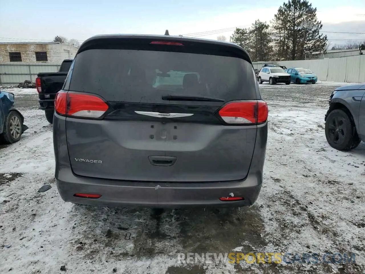 6 Photograph of a damaged car 2C4RC1CG1NR229538 CHRYSLER MINIVAN 2022